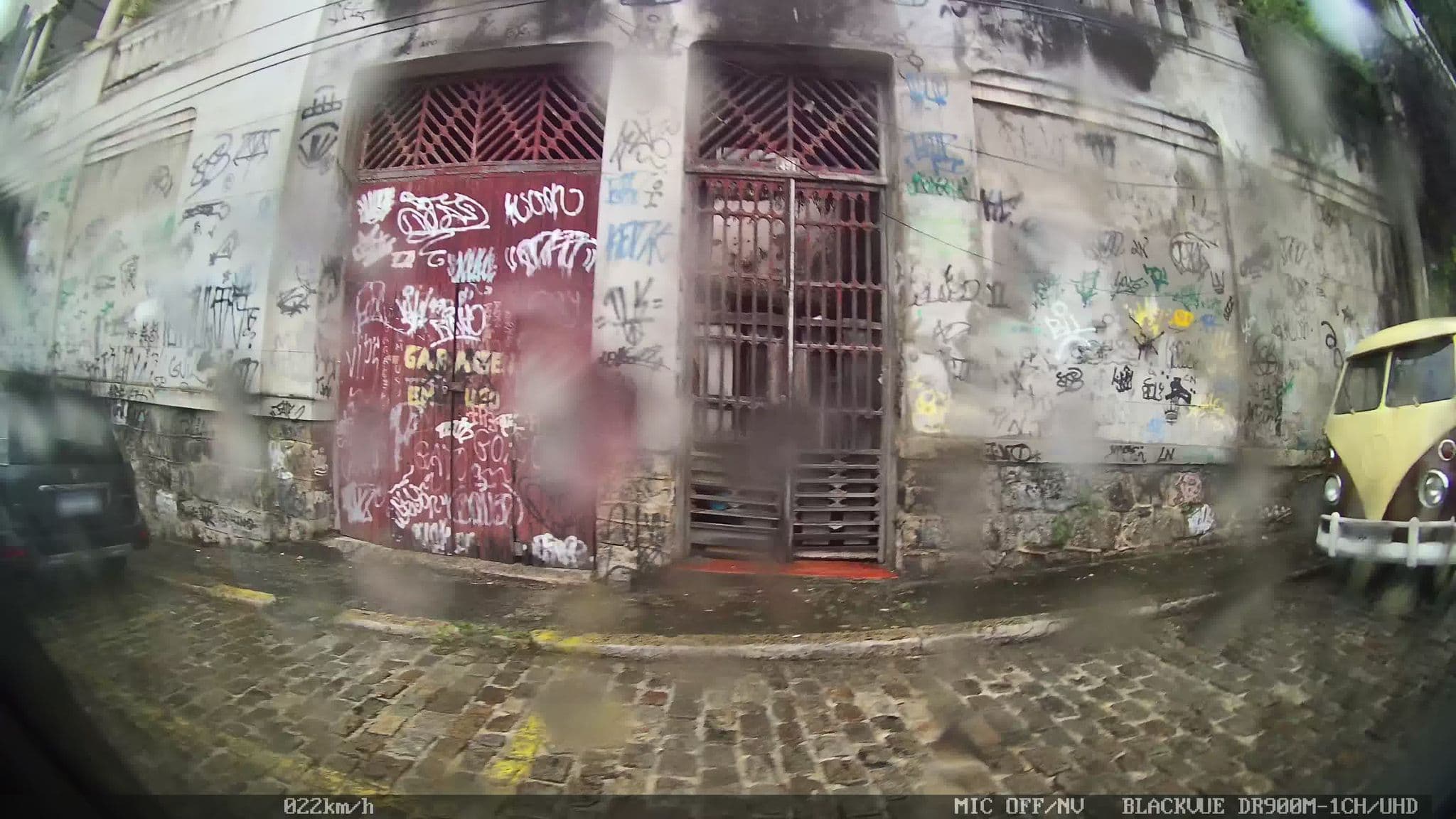 Street view near Bossa in Rio Hostel, Santa Teresa — © kaart_2 (CC BY-SA · Mapillary)