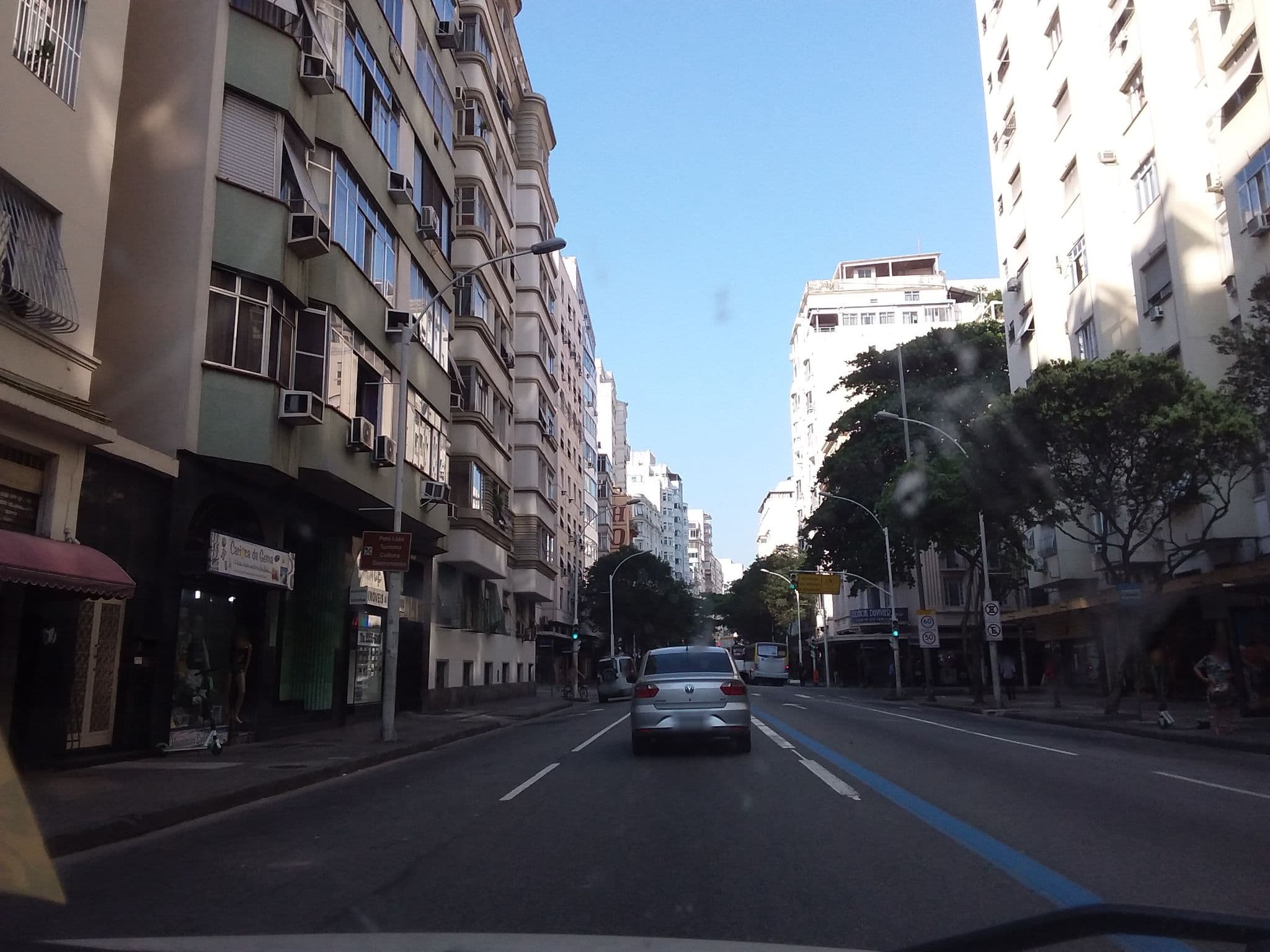 Street view near Copacabana Residence, Copacabana — © projevias (CC BY-SA · Mapillary)