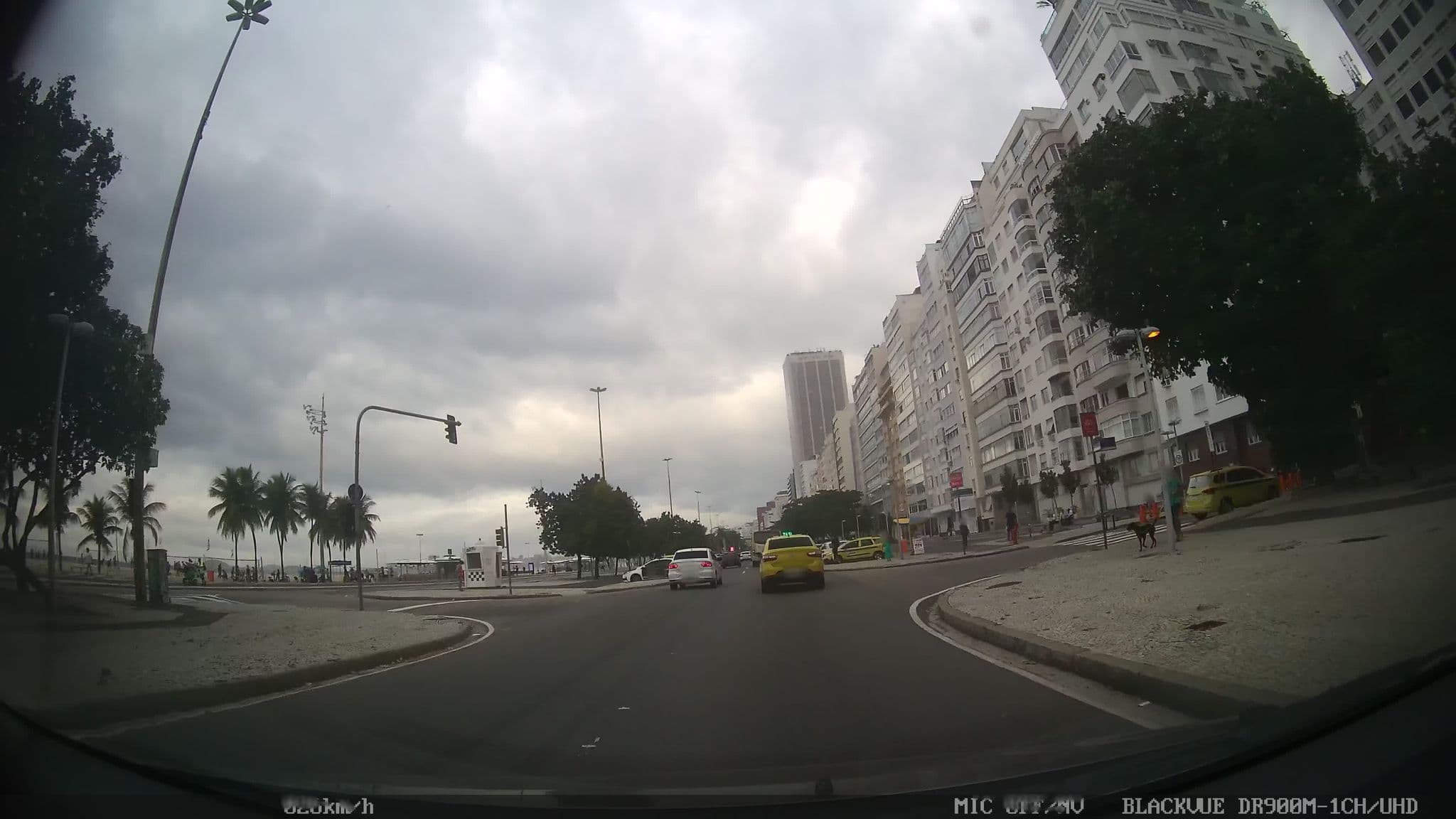 Street view near Leme Othon Palace, Copacabana — © kaart_2 (CC BY-SA · Mapillary)
