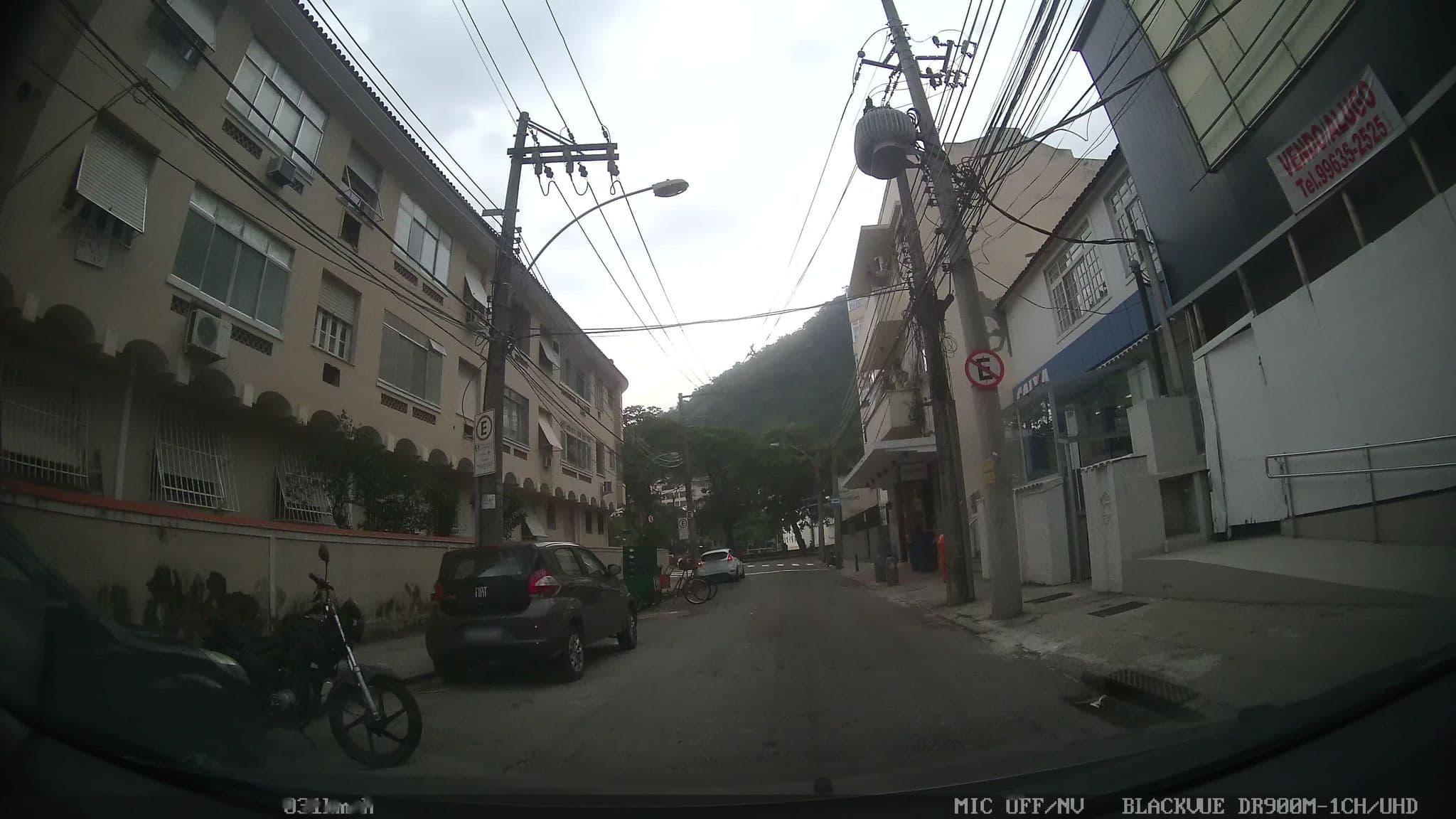 Street view near Carioca Easy Hostel, Catete — © kaart_2 (CC BY-SA · Mapillary)