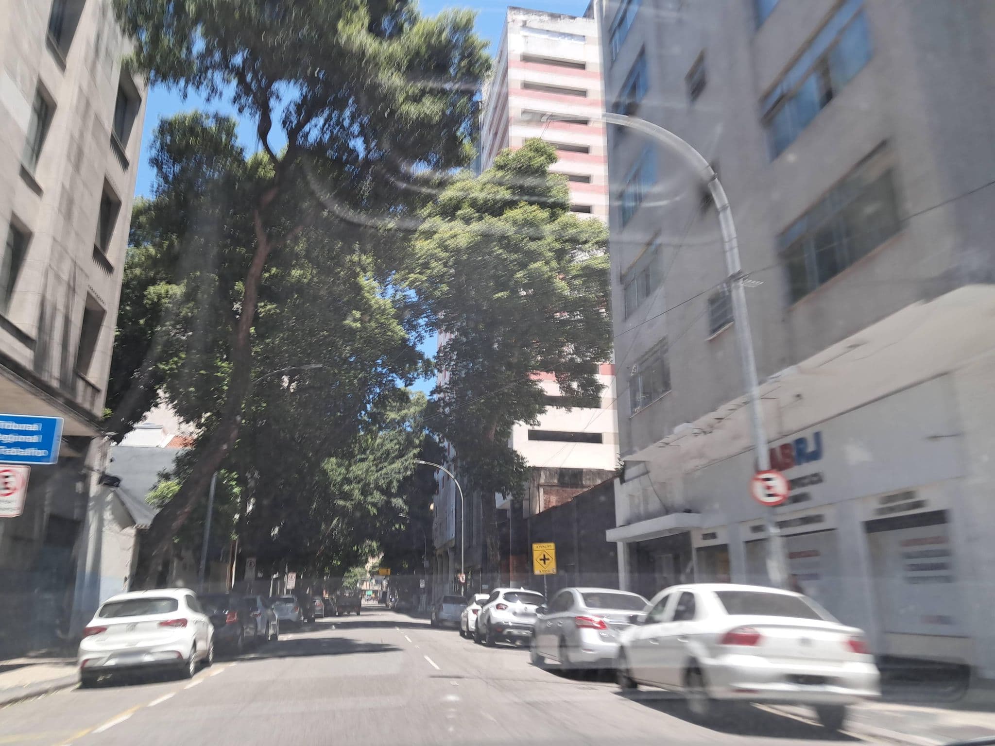 Street view near Hotel sheik, Rio de Janeiro — © enzostana (CC BY-SA · Mapillary)