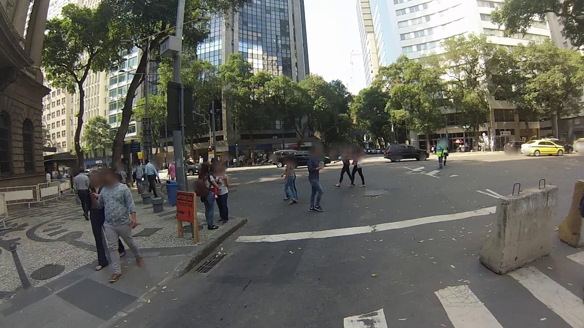 Street view near Hotel São Francisco, Rio de Janeiro — © nighto (CC BY-SA · Mapillary)