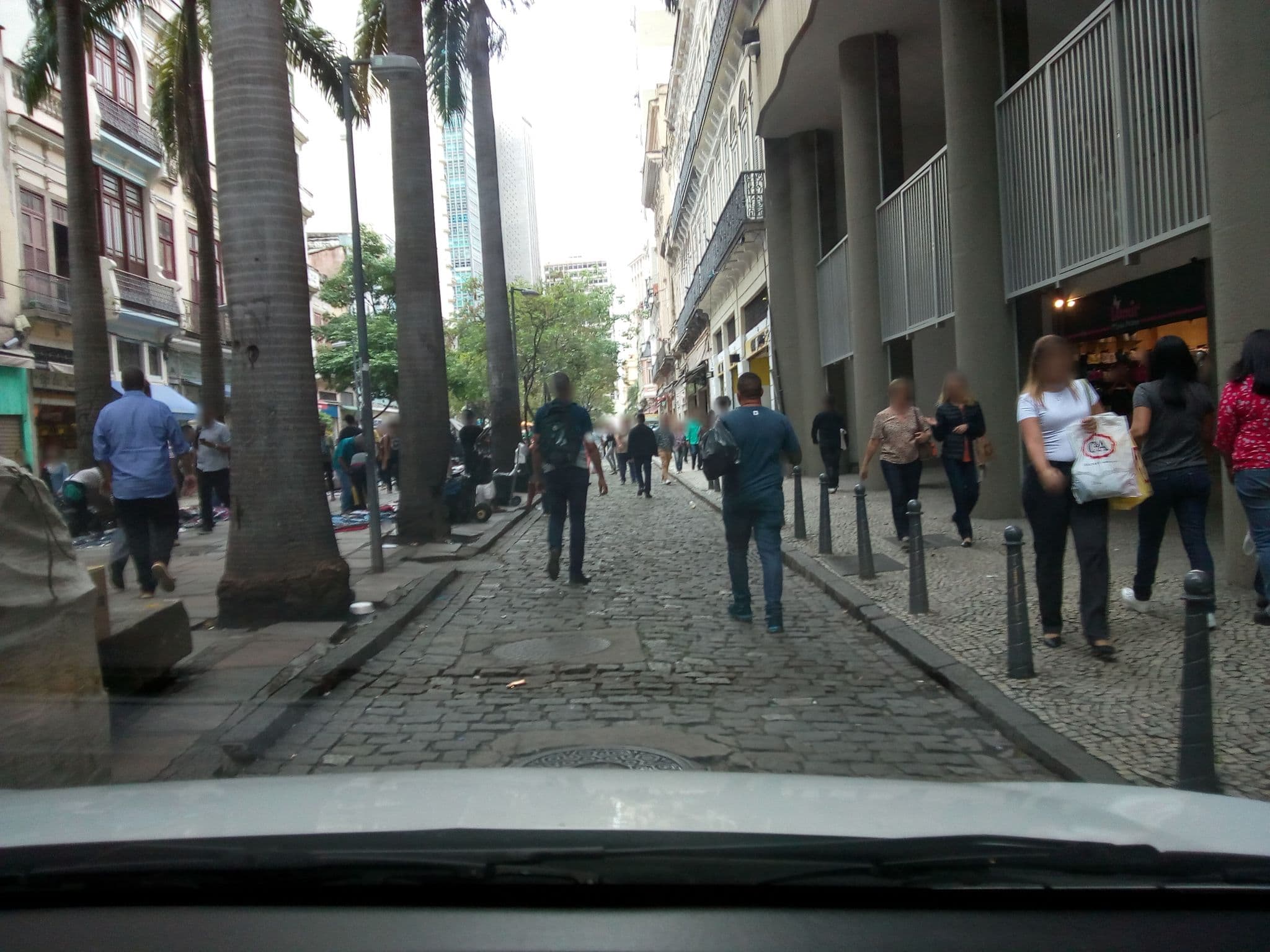 Street view near Pousada Soares, Rio de Janeiro — © marciosampaio (CC BY-SA · Mapillary)