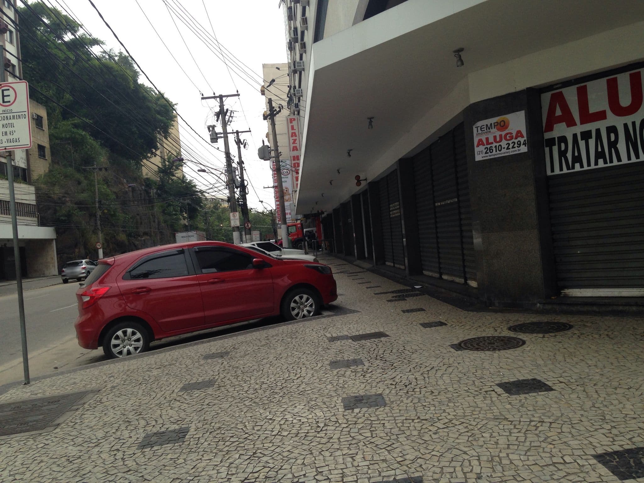Street view near Recepção, Niterói — © mennotrautwein (CC BY-SA · Mapillary)