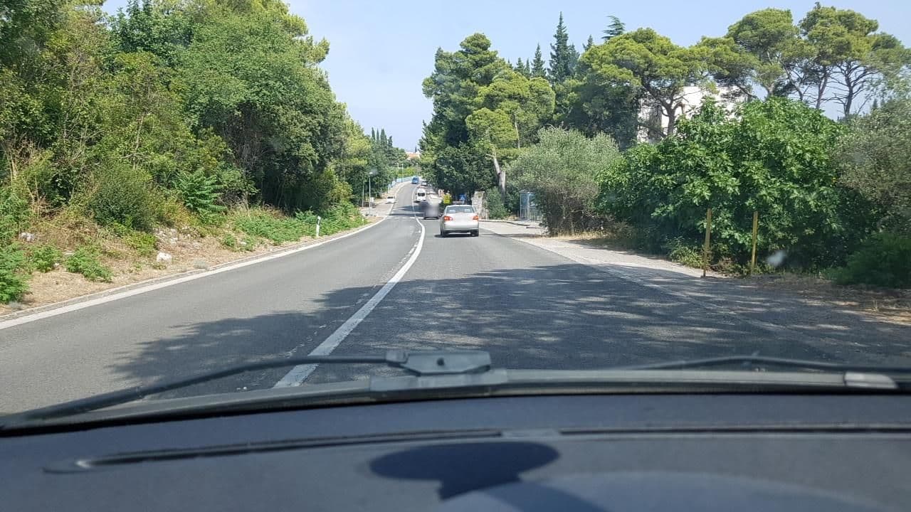 Street view near Korculapa, Korčula — © mik007 (CC BY-SA · Mapillary)