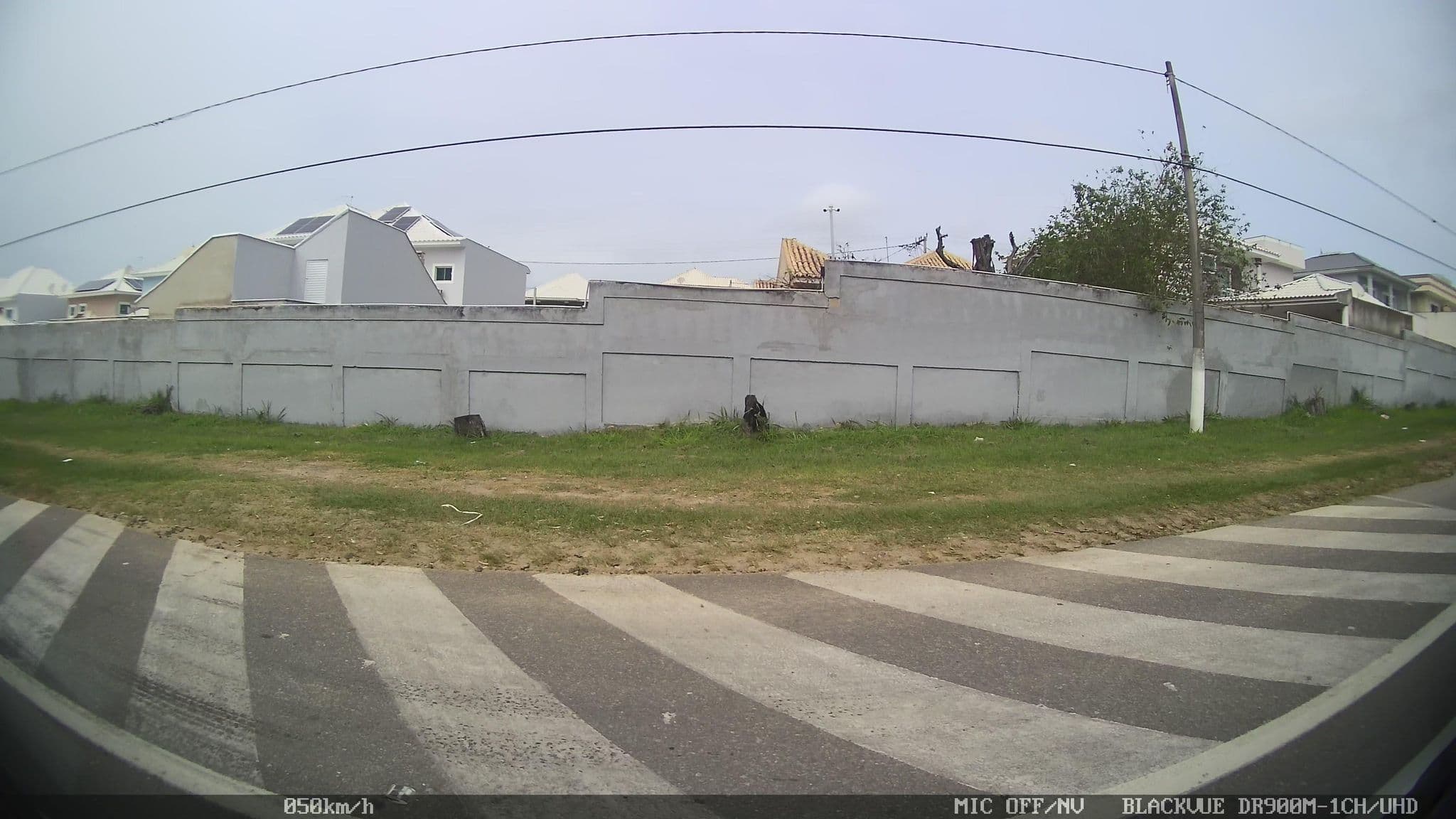 Street view near Hotel Lagos de Araruama, Araruama — © kaart_2 (CC BY-SA · Mapillary)