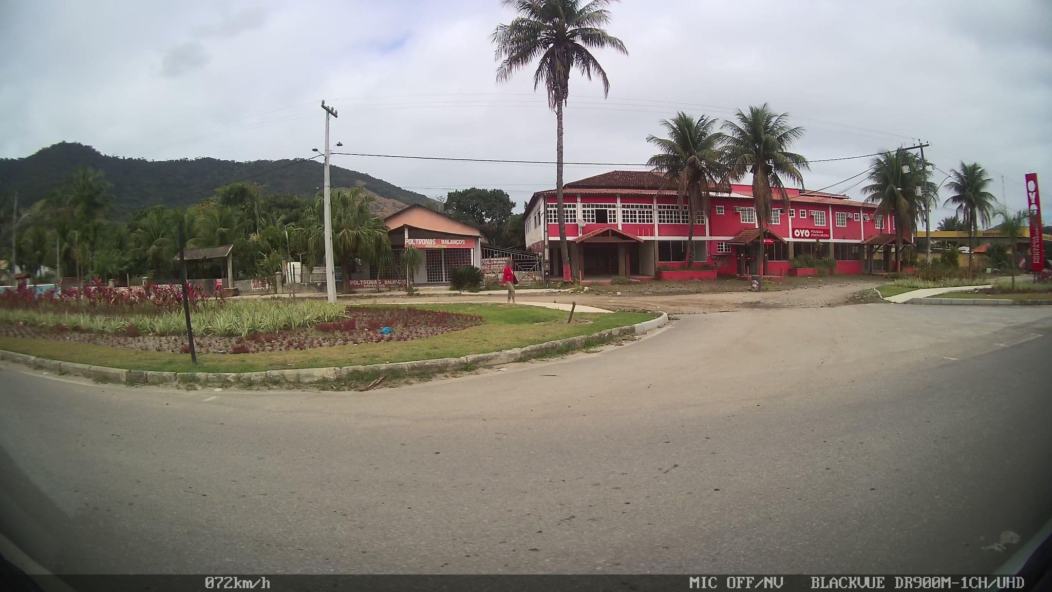 Street view near Pousada Ponta Negra, Maricá — © kaart_2 (CC BY-SA · Mapillary)