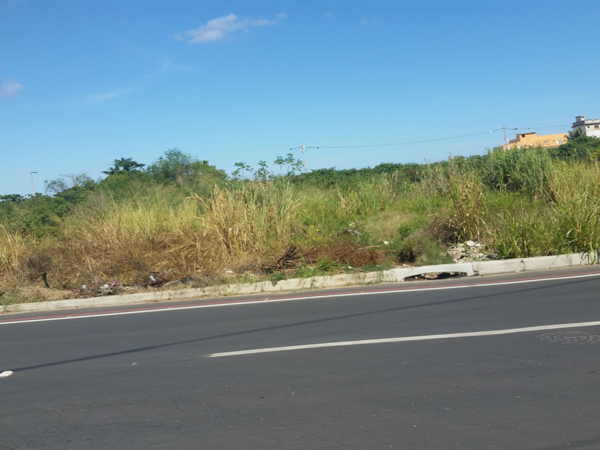 Street view near Pousada Espaço Quero Festa, Maricá — © nighto (CC BY-SA · Mapillary)