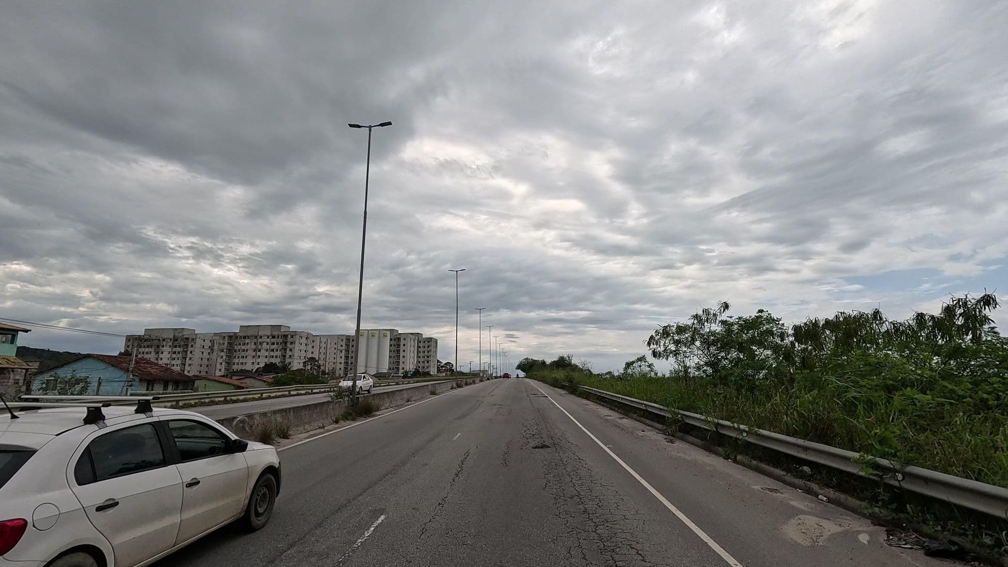 Street view near Pousada Sol de Verão, São Pedro da Aldeia — © MuitoAlemdasFronteiras (CC BY-SA · Mapillary)