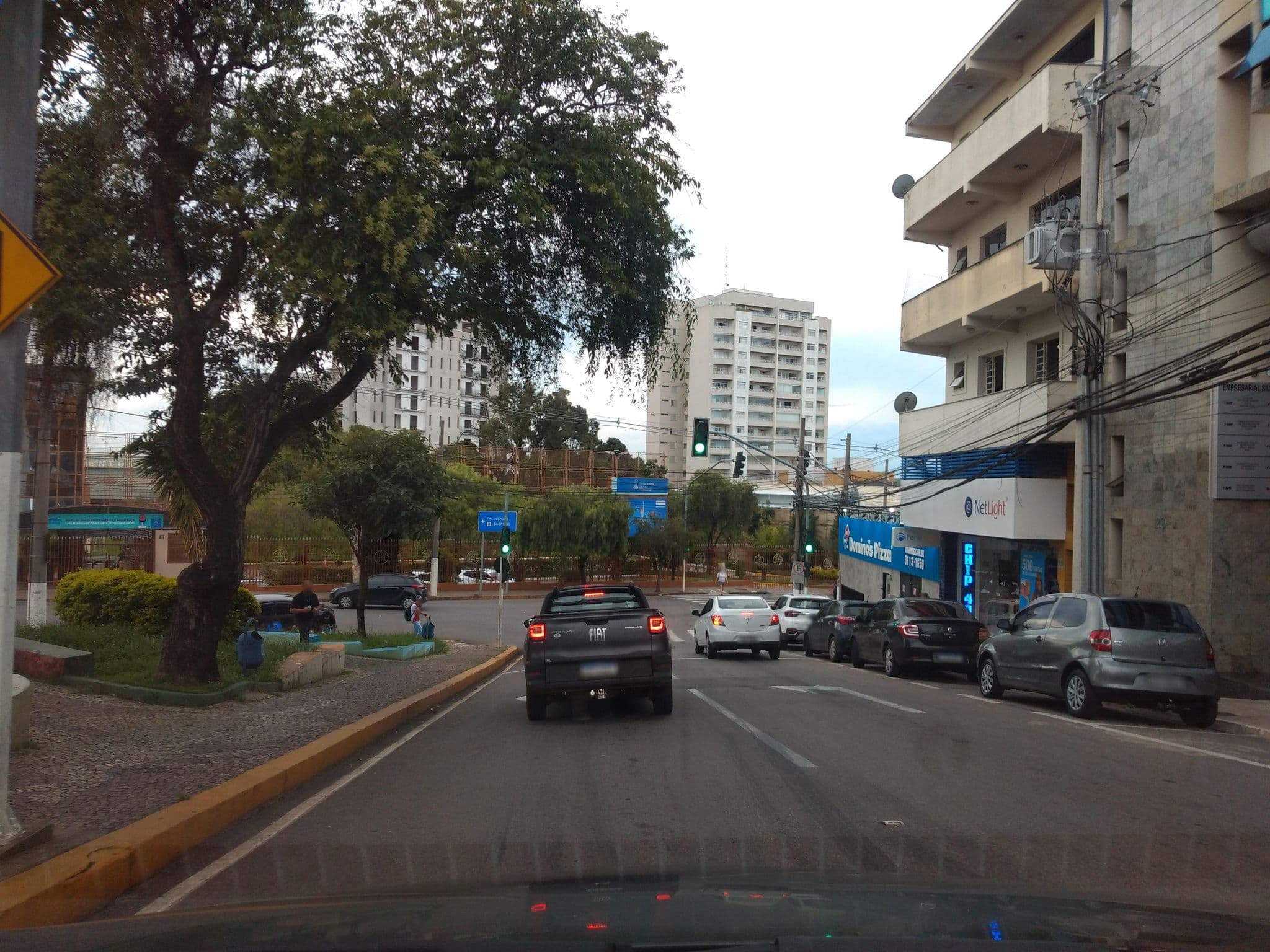 Street view near Hotel Alvorada, Varginha — © diegobiavati (CC BY-SA · Mapillary)