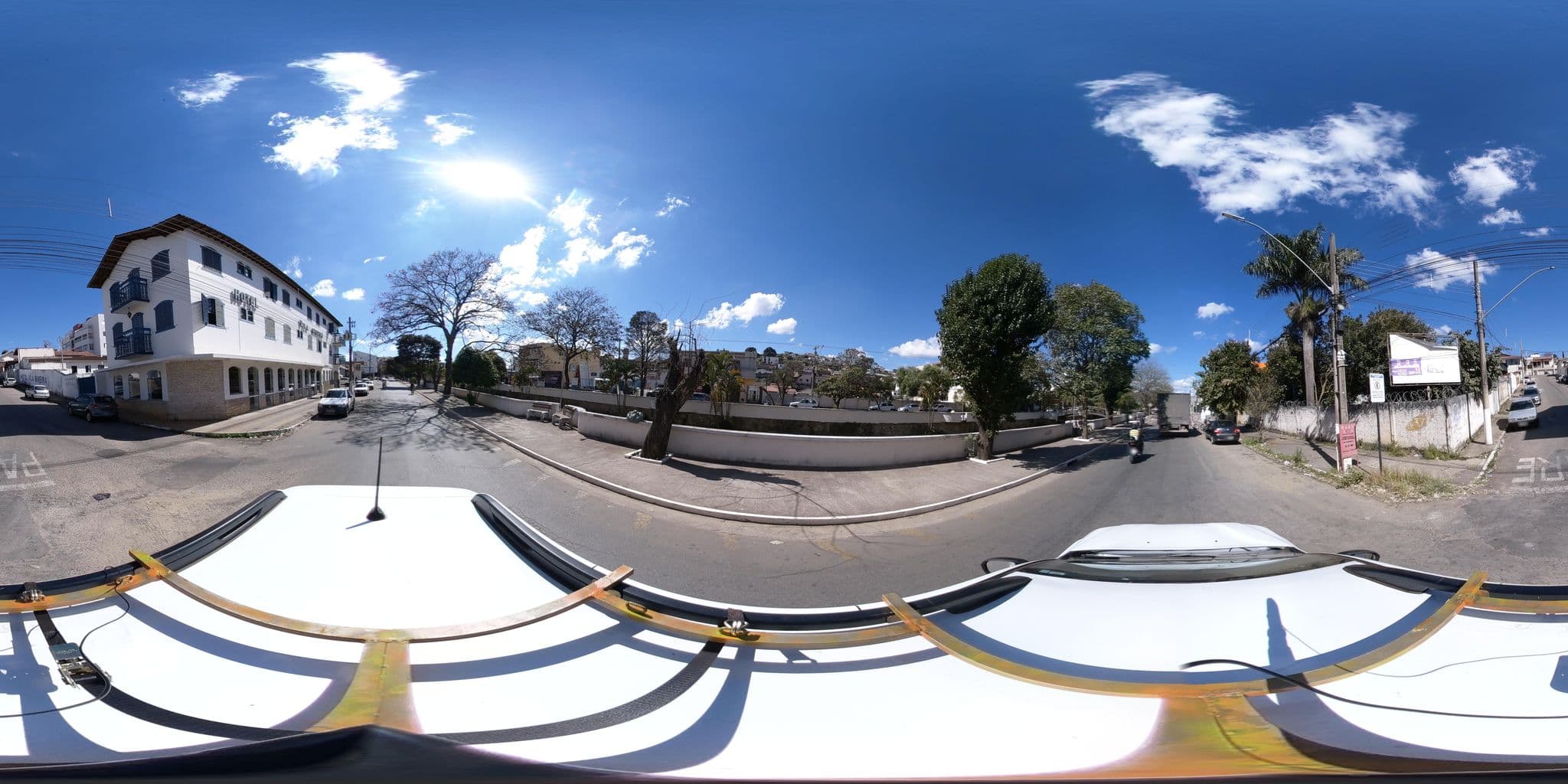 Street view near Hotel Vila Mineira, Oliveira — © IGTECH (CC BY-SA · Mapillary)