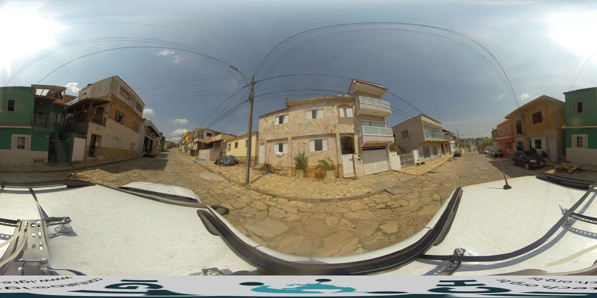 Street view near Pousada Véu de Noiva, São Thomé das Letras — © guigandra (CC BY-SA · Mapillary)