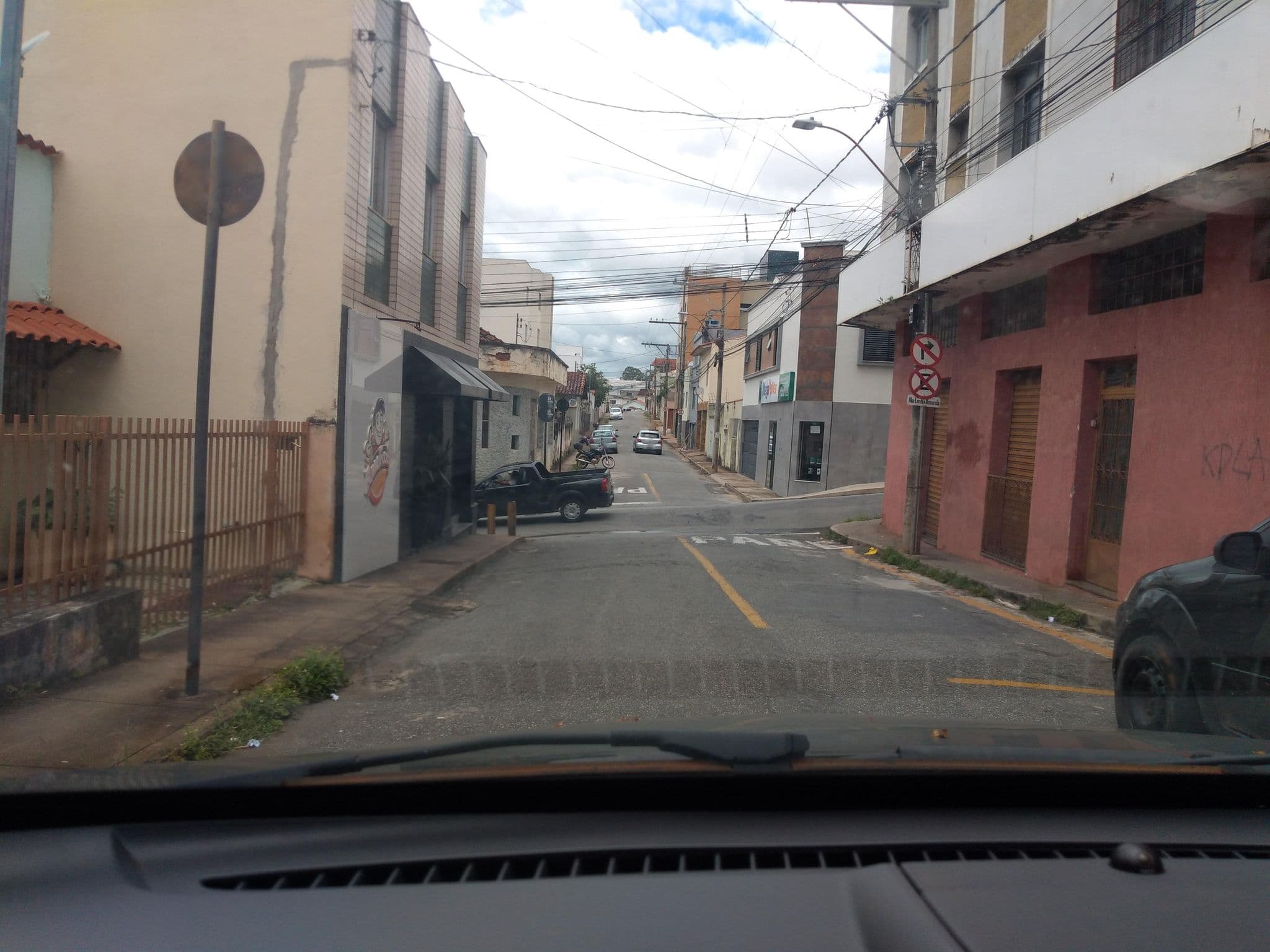 Street view near Minas Hotel, Lavras — © diegobiavati (CC BY-SA · Mapillary)