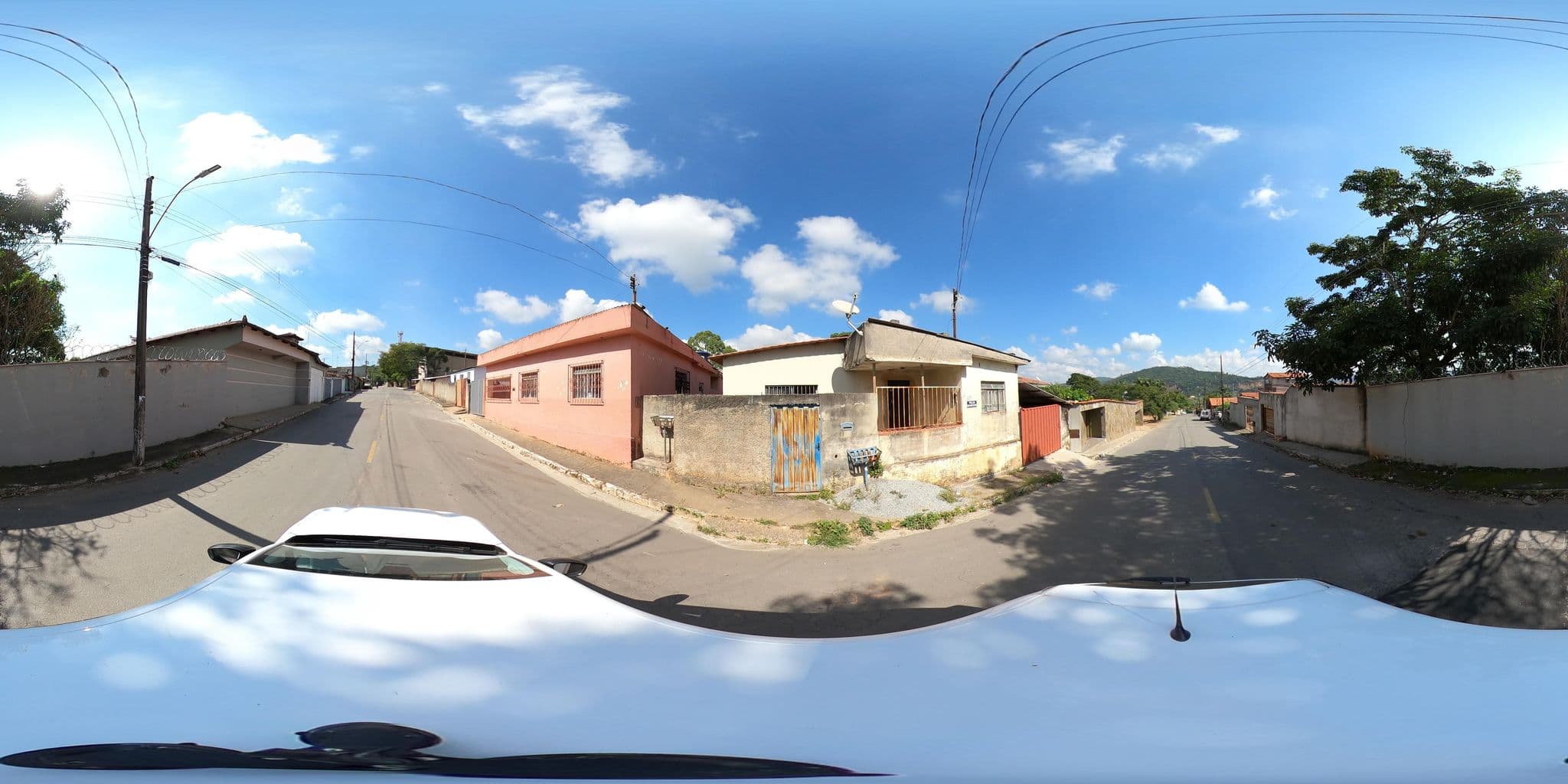 Street view near Bosque dos Lagos Pousada Campestre, Mateus Leme — © RHUMB (CC BY-SA · Mapillary)