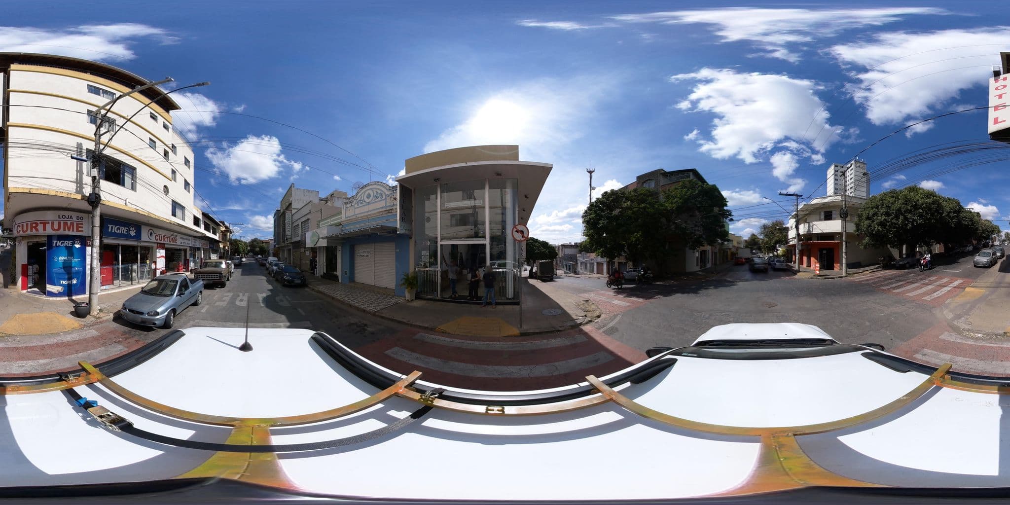 Street view near Hotel Travessia, Curvelo — © IGTECH (CC BY-SA · Mapillary)