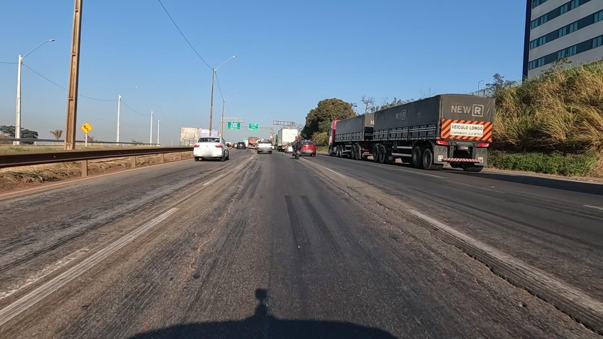 Street view near Go Inn Betim, Betim — © HOUER (CC BY-SA · Mapillary)