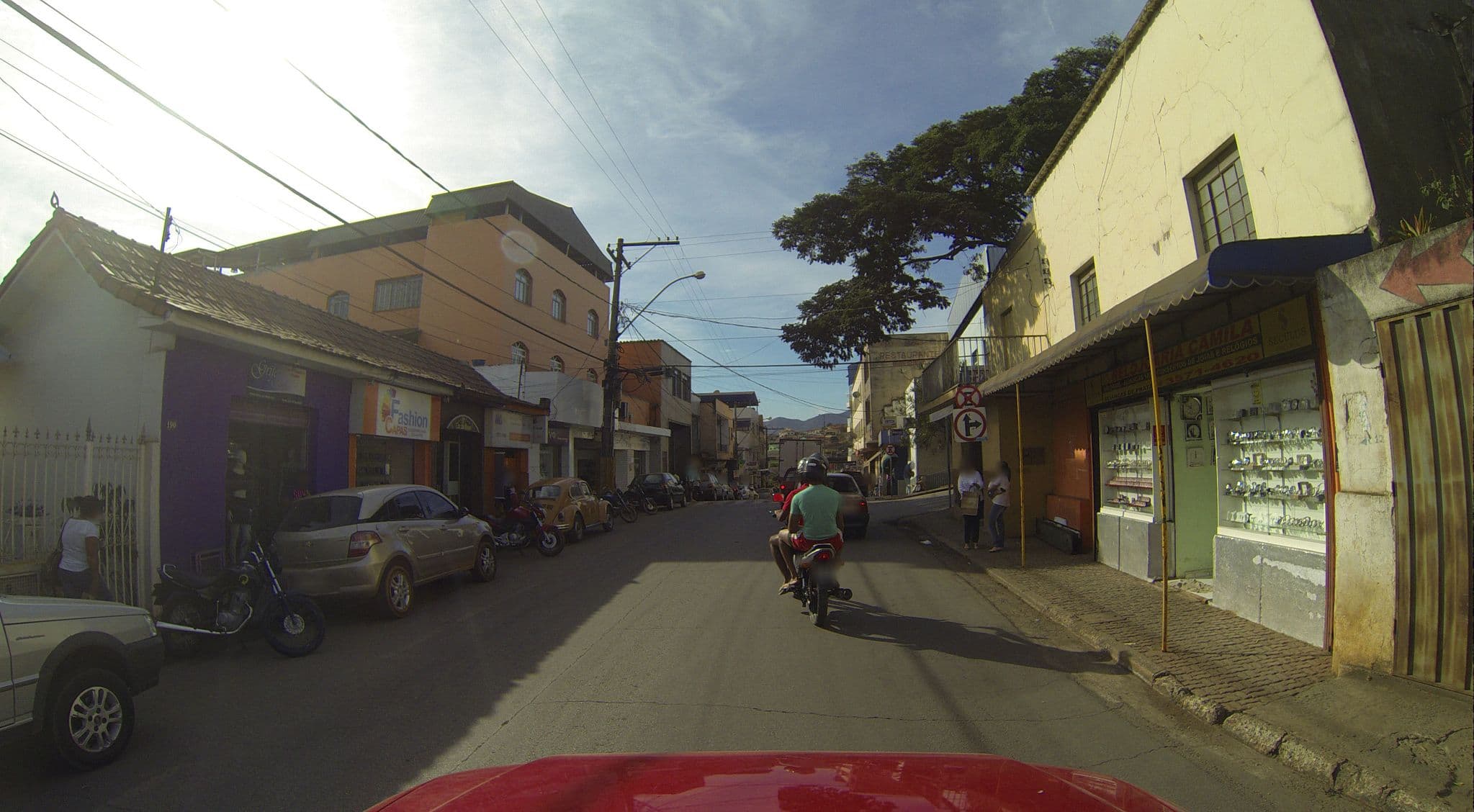 Street view near Hostel 70, Brumadinho — © gweber (CC BY-SA · Mapillary)