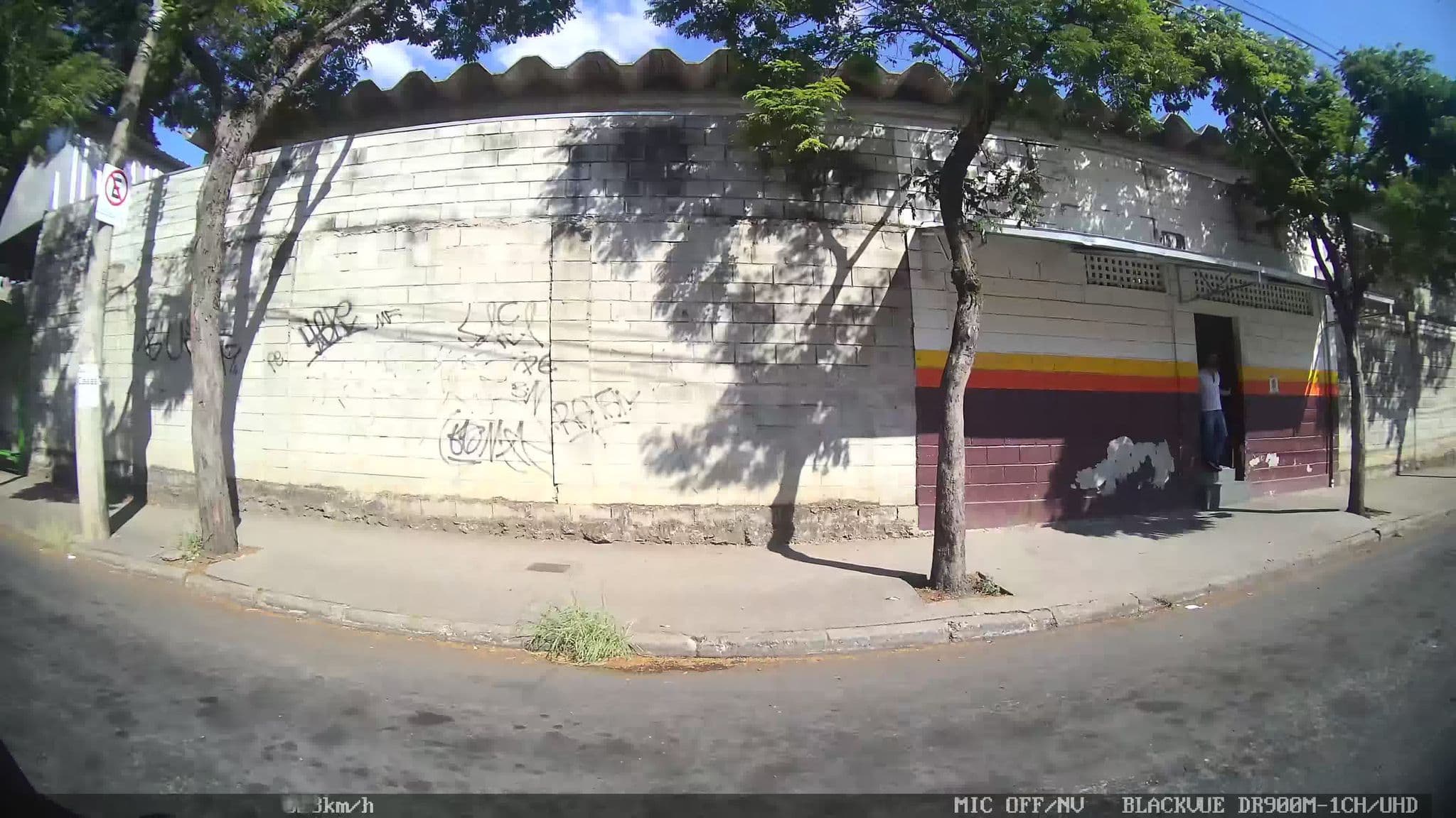 Street view near União Palace Hotel, Contagem — © kaart_2 (CC BY-SA · Mapillary)