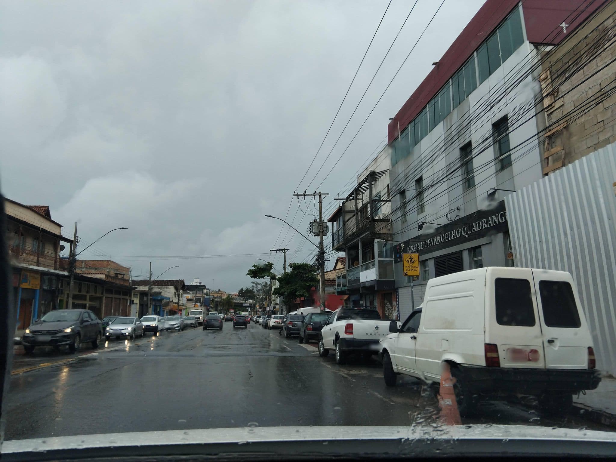 Street view near Hotel Gran Solar, Contagem — © Prata (CC BY-SA · Mapillary)