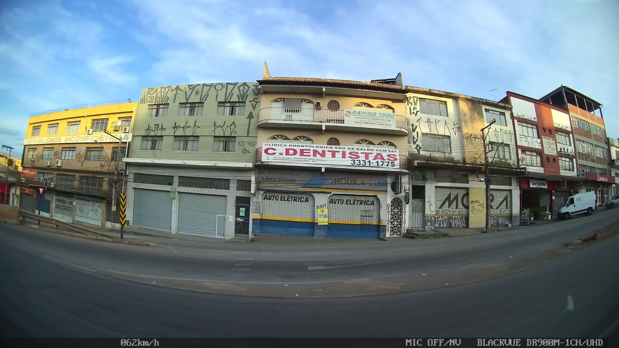 Street view near Hotel Flay, Contagem — © kaart_1 (CC BY-SA · Mapillary)