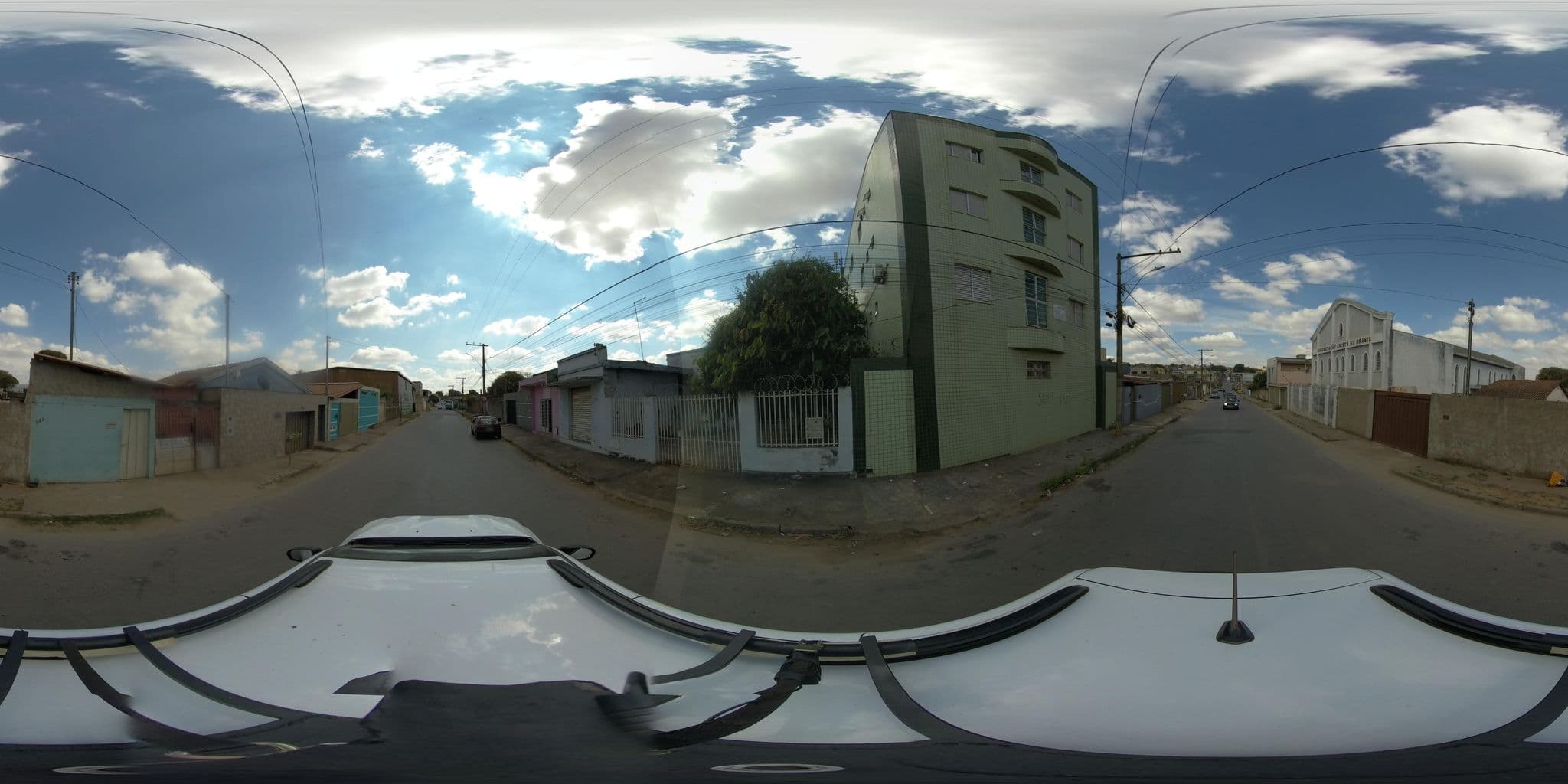Street view near Hotel Guimarães, Matozinhos — © guigandra (CC BY-SA · Mapillary)