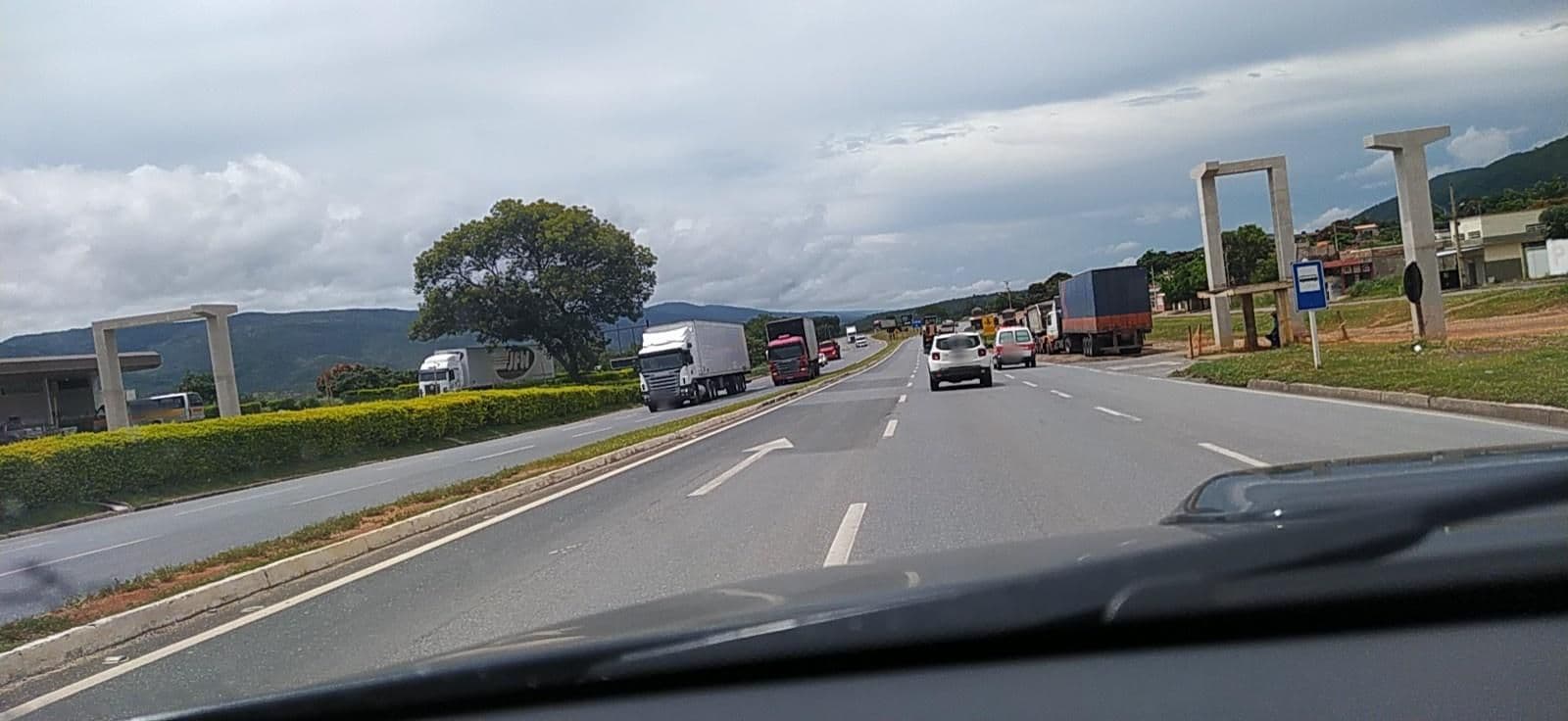 Street view near Hotel Vitória, Buenópolis — © josevaldos950 (CC BY-SA · Mapillary)