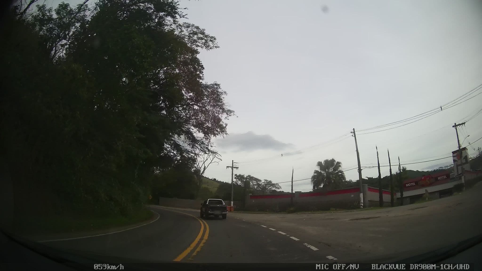 Street view near Motel Cequisabe, Juiz de Fora — © kaart_2 (CC BY-SA · Mapillary)