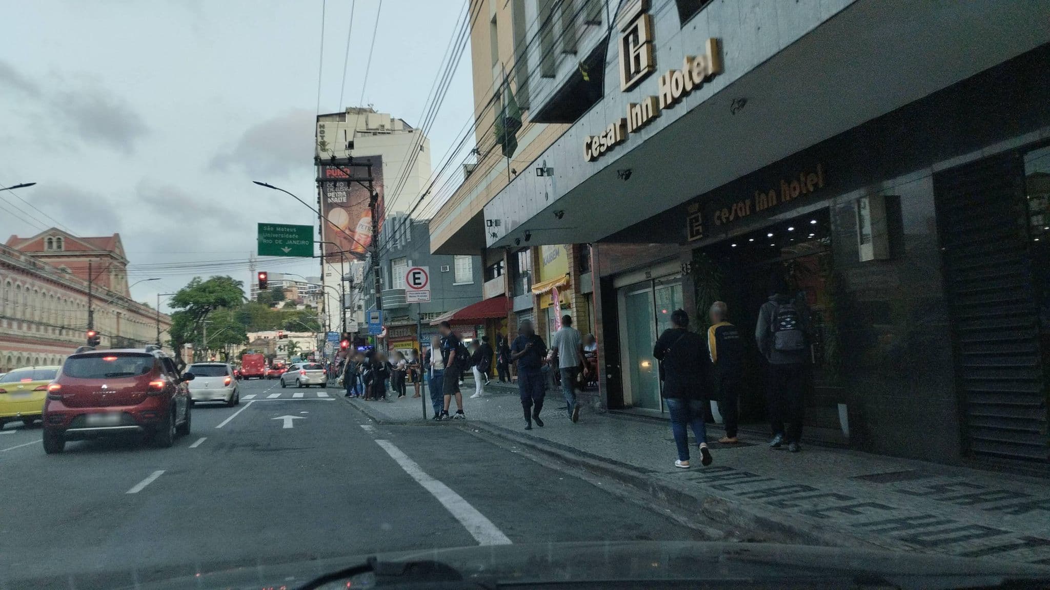 Street view near Cesar Palace Hotel, Juiz de Fora — © Kaart_Local (CC BY-SA · Mapillary)