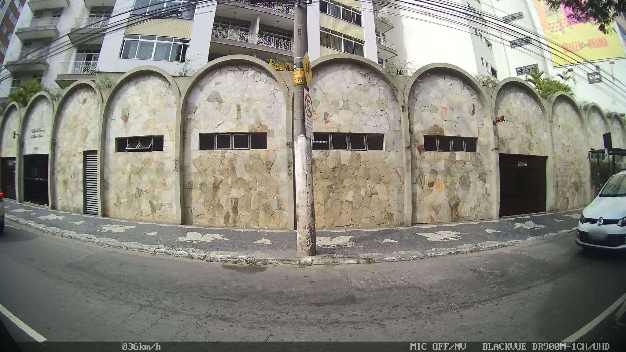 Street view near Bols De Verao Hotel, Juiz de Fora — © kaart_2 (CC BY-SA · Mapillary)