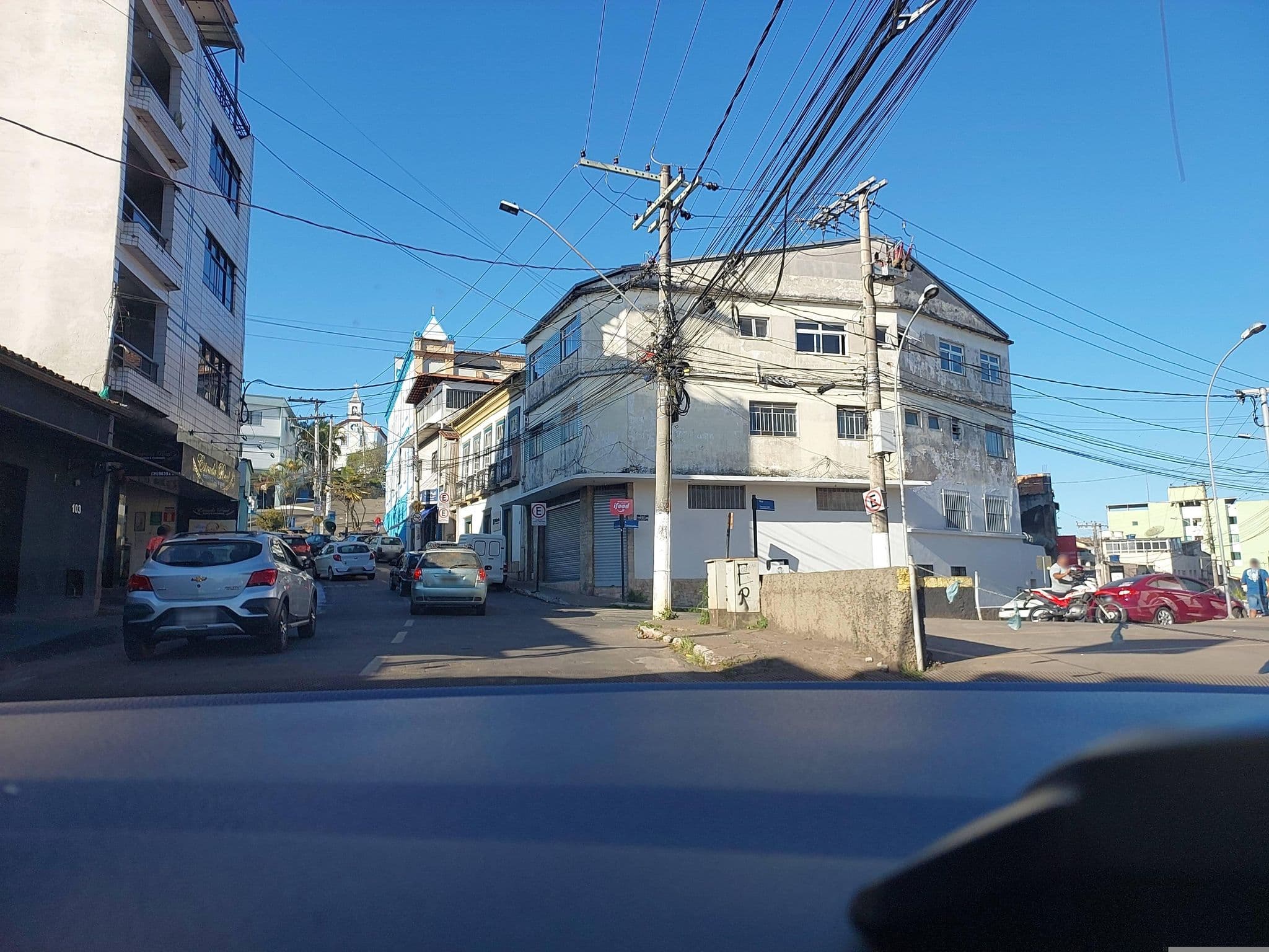 Street view near Fazenda Caminhos do Ouro, Conselheiro Lafaiete — © afonsopsantos (CC BY-SA · Mapillary)