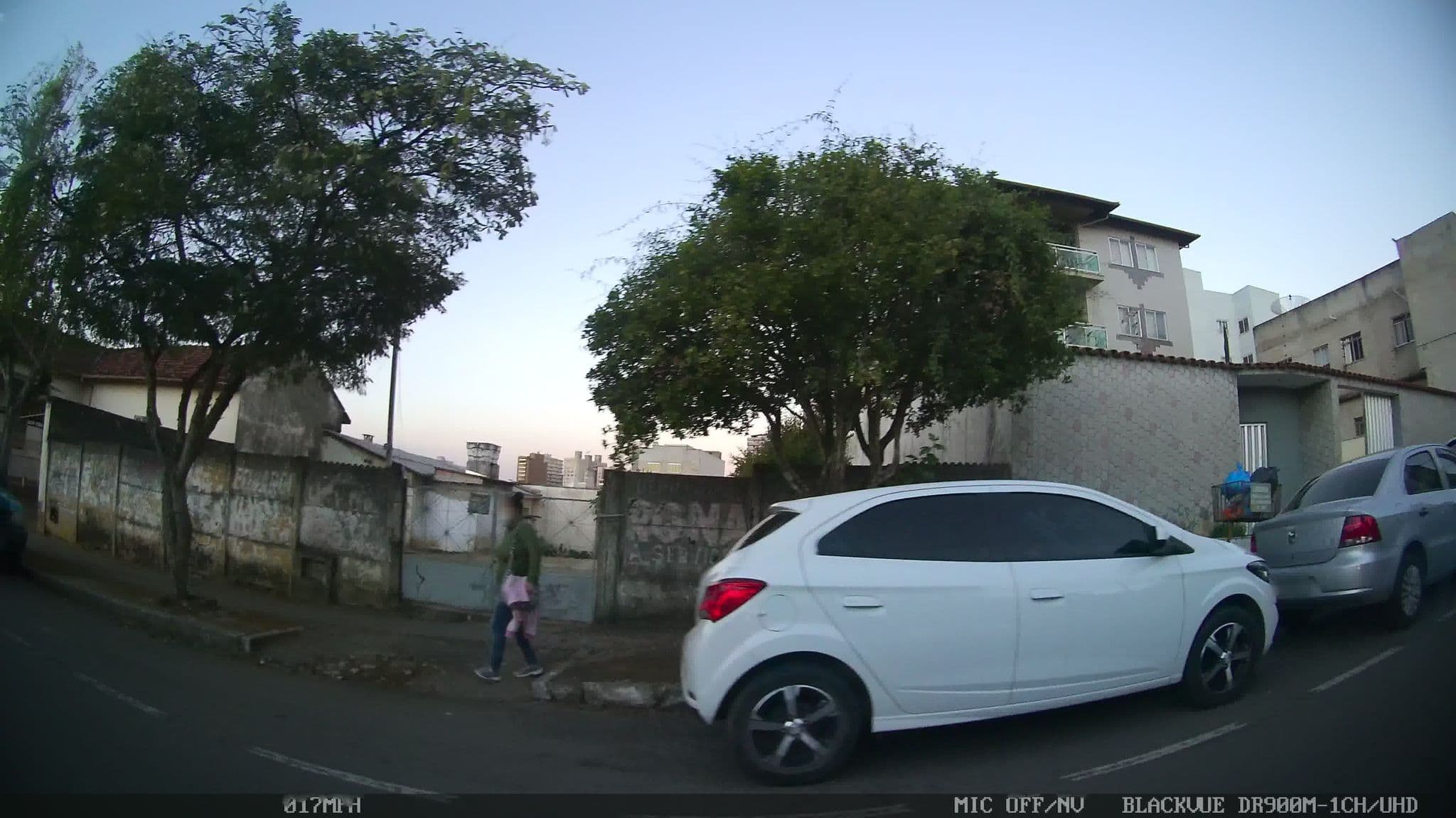 Street view near Antônio Tobias Zambelli, Barbacena — © kaart_1 (CC BY-SA · Mapillary)