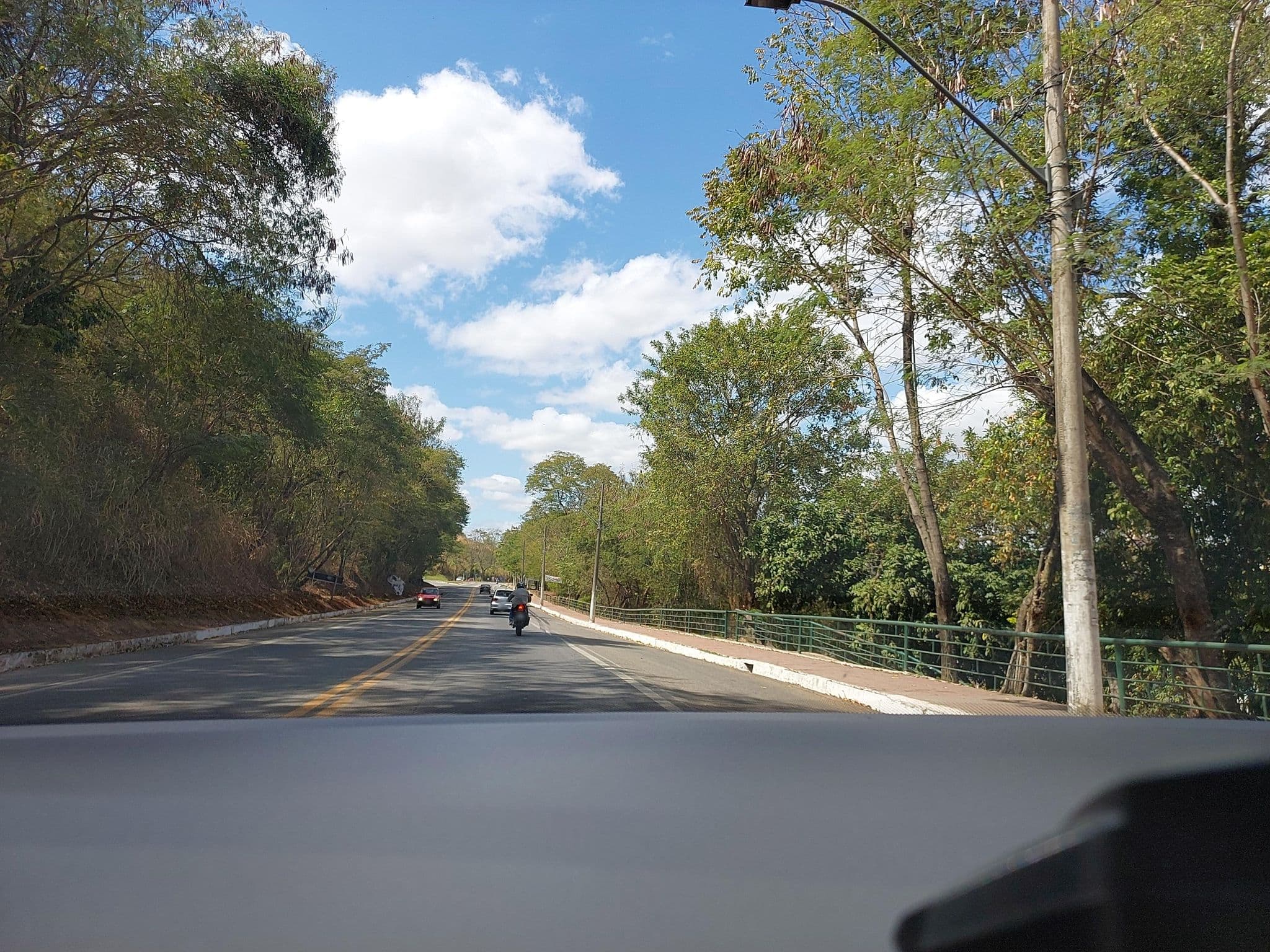 Street view near Hotel Cllin Plaza, Muriaé — © afonsopsantos (CC BY-SA · Mapillary)