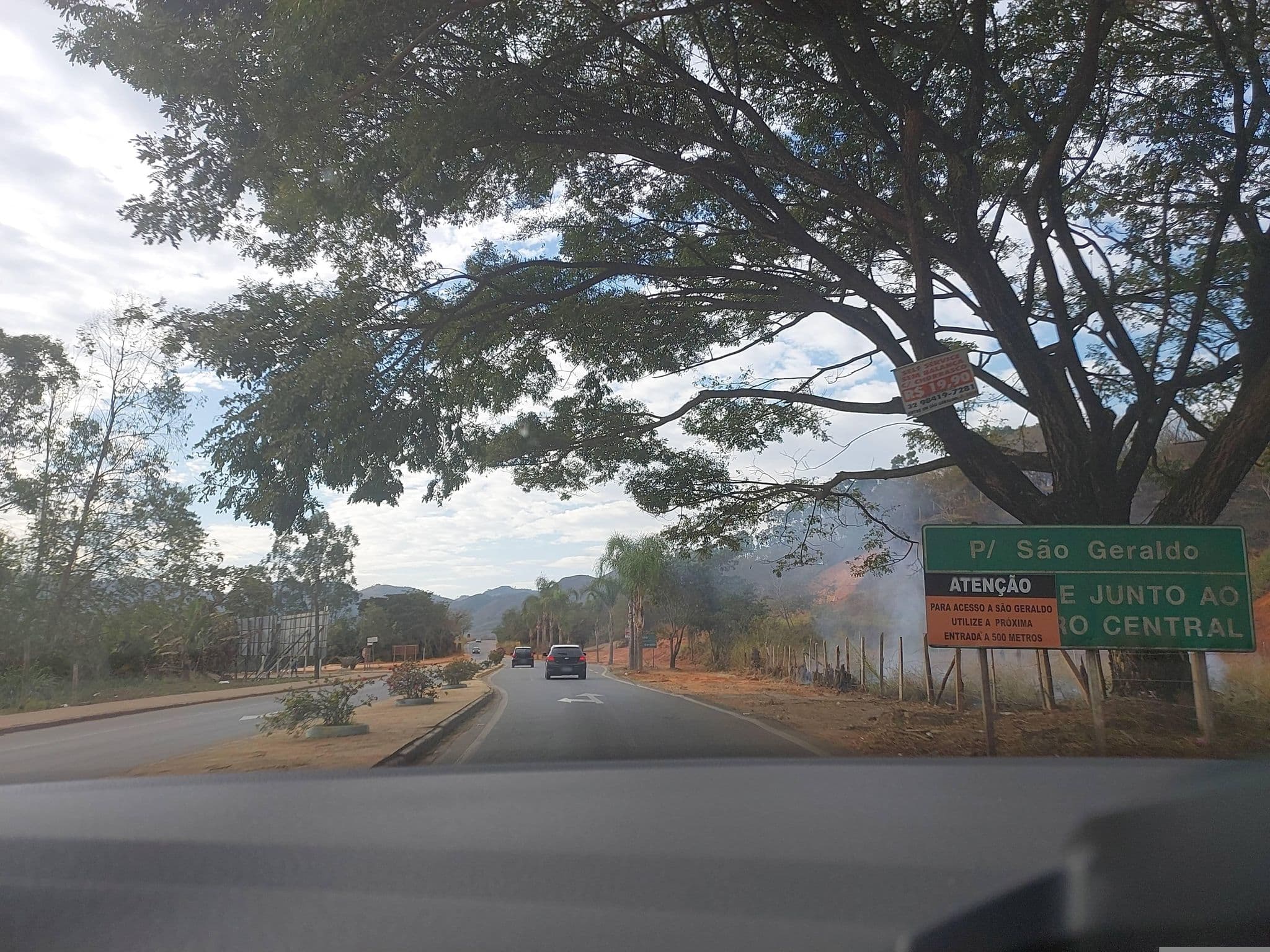 Street view near Pousada Estação De Minas, São Geraldo — © afonsopsantos (CC BY-SA · Mapillary)