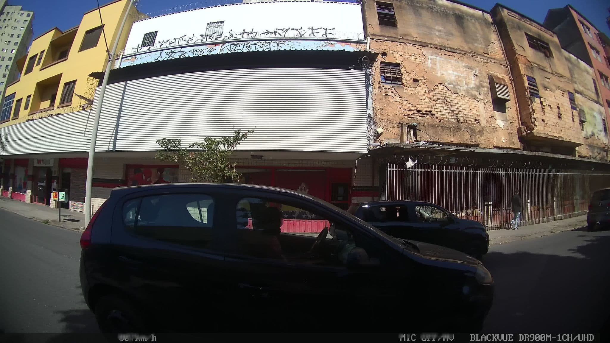 Street view near Hotel Sorrento, Belo Horizonte — © kaart_2 (CC BY-SA · Mapillary)