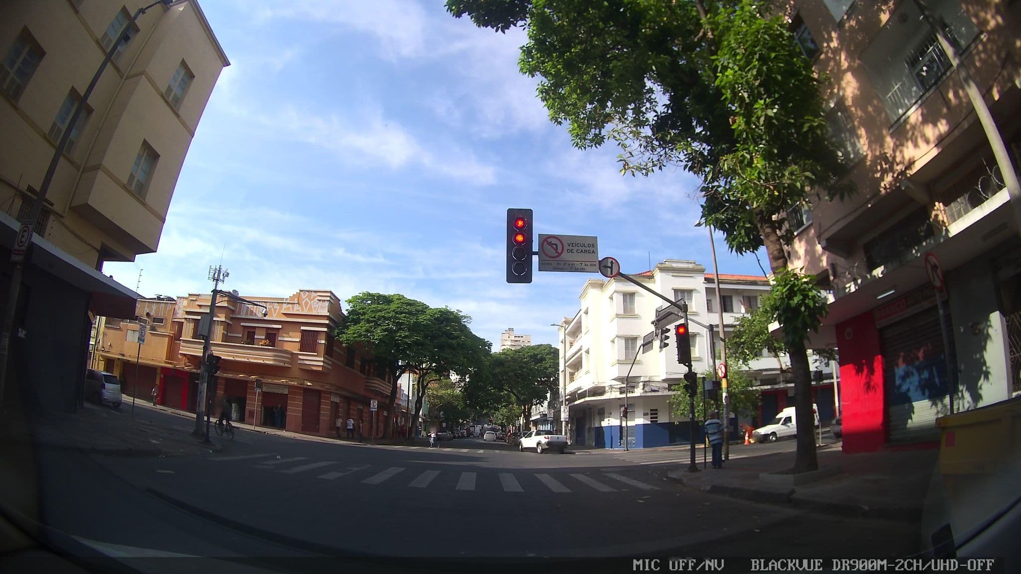 Street view near Hostel Santa, Belo Horizonte — © marciosampaio (CC BY-SA · Mapillary)