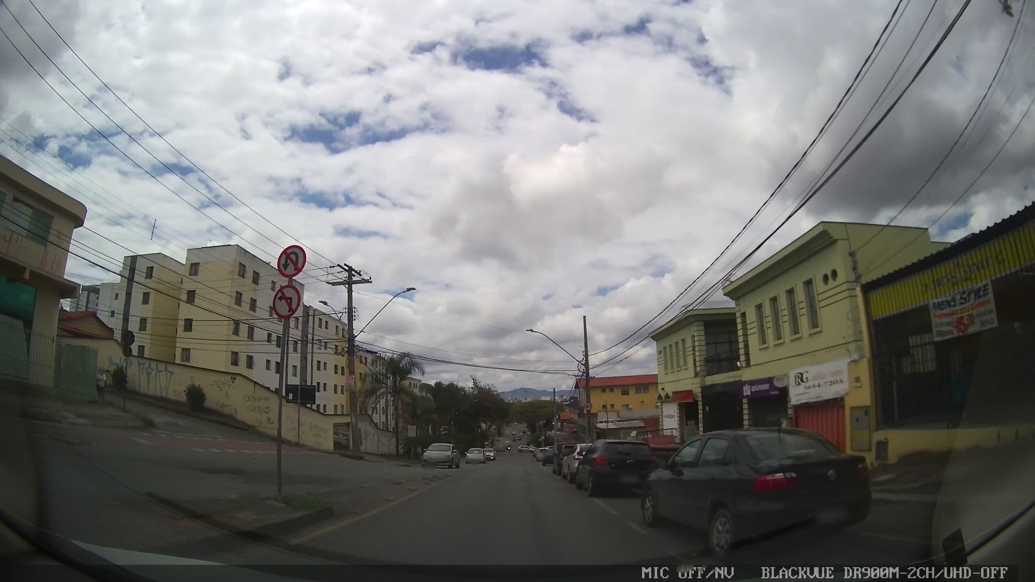 Street view near Thess Hotel Square, Belo Horizonte — © marciosampaio (CC BY-SA · Mapillary)