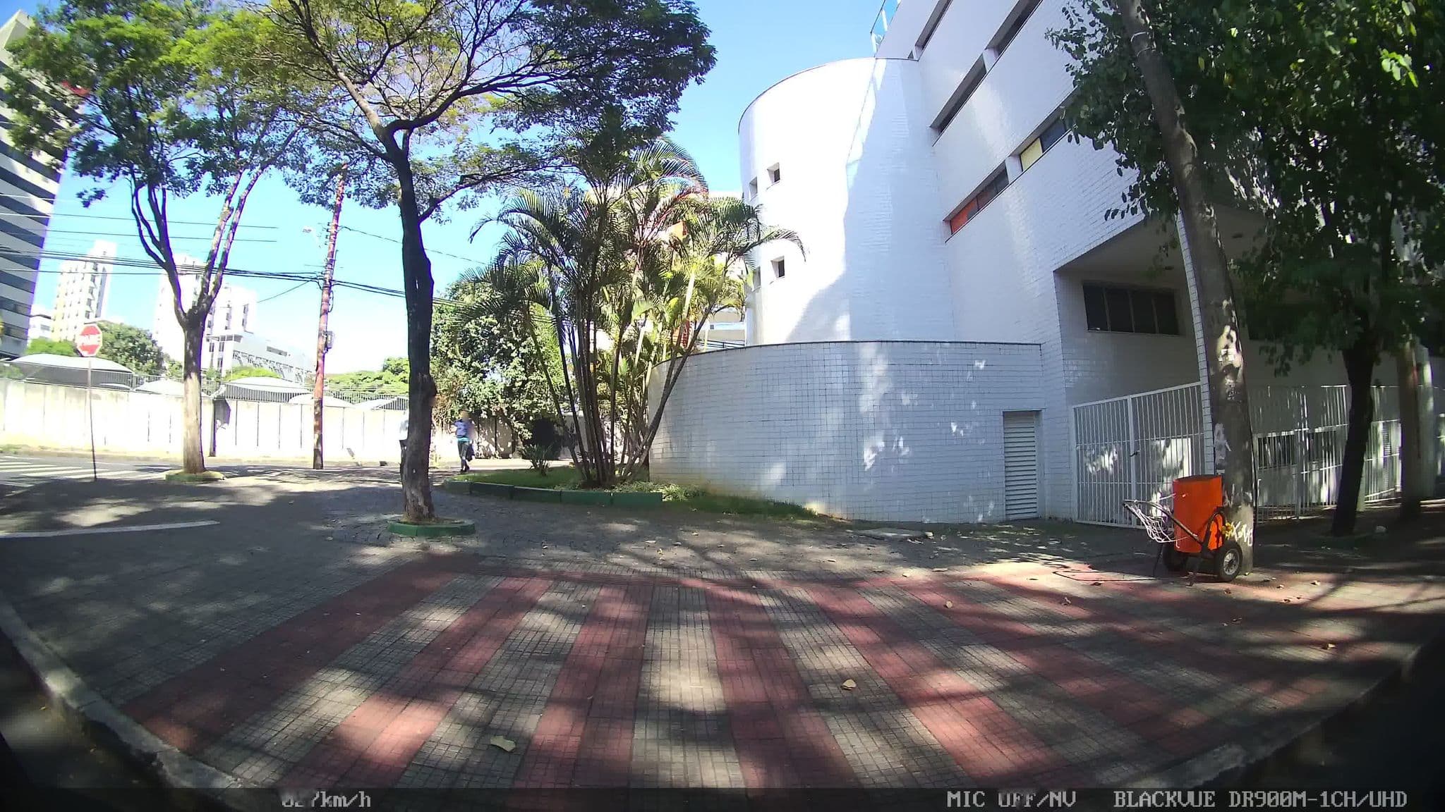 Street view near Piscina, Belo Horizonte — © kaart_2 (CC BY-SA · Mapillary)