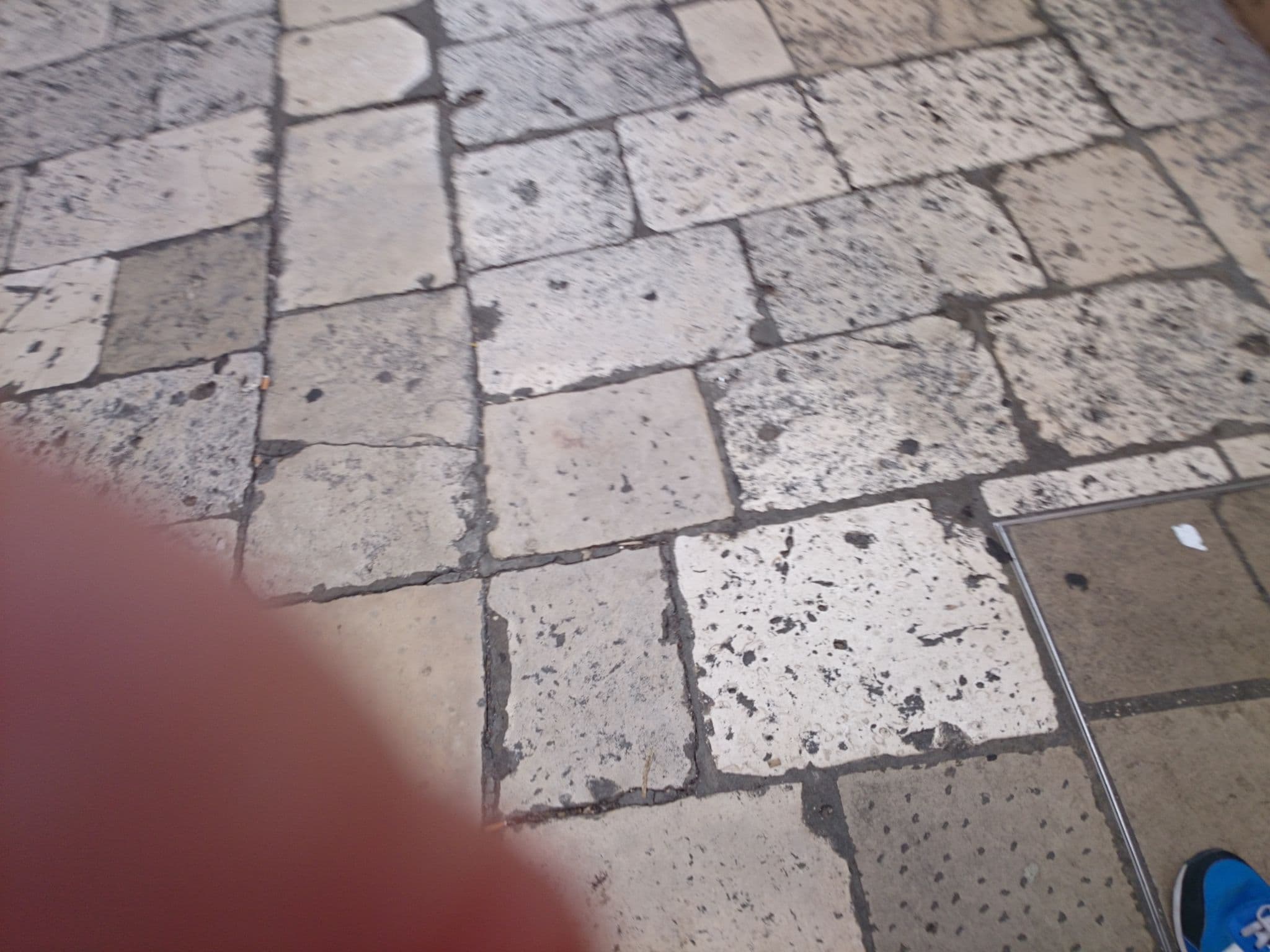 Street view near lara, Dubrovnik — © ebel (CC BY-SA · Mapillary)