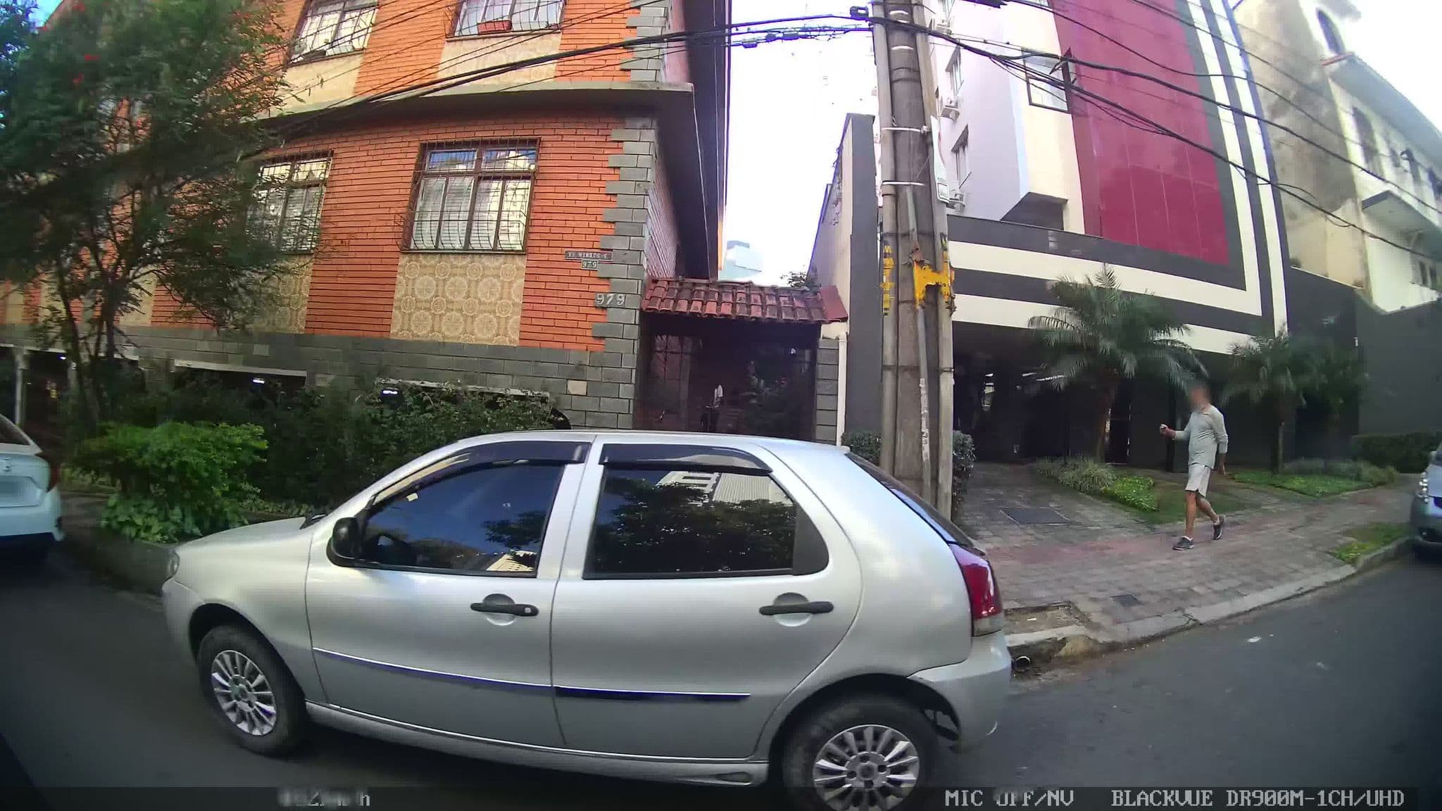 Street view near Flat Califórnia, Belo Horizonte — © kaart_2 (CC BY-SA · Mapillary)