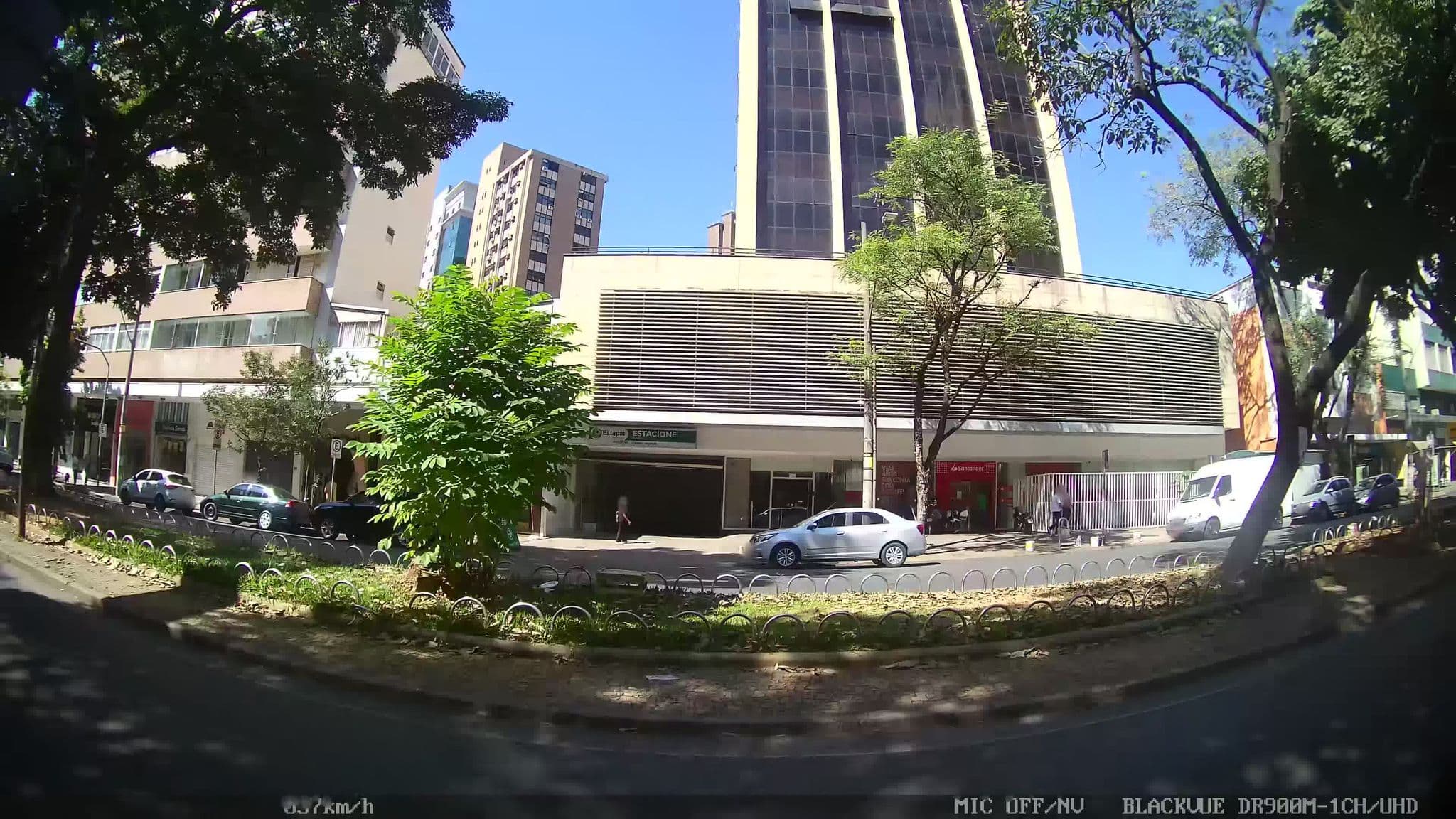 Street view near Promenade Ianelli, Belo Horizonte — © kaart_2 (CC BY-SA · Mapillary)