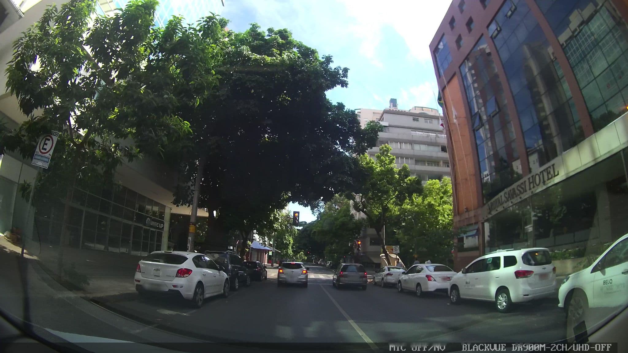 Street view near Royal Boutique Savassi Hotel, Belo Horizonte — © marciosampaio (CC BY-SA · Mapillary)