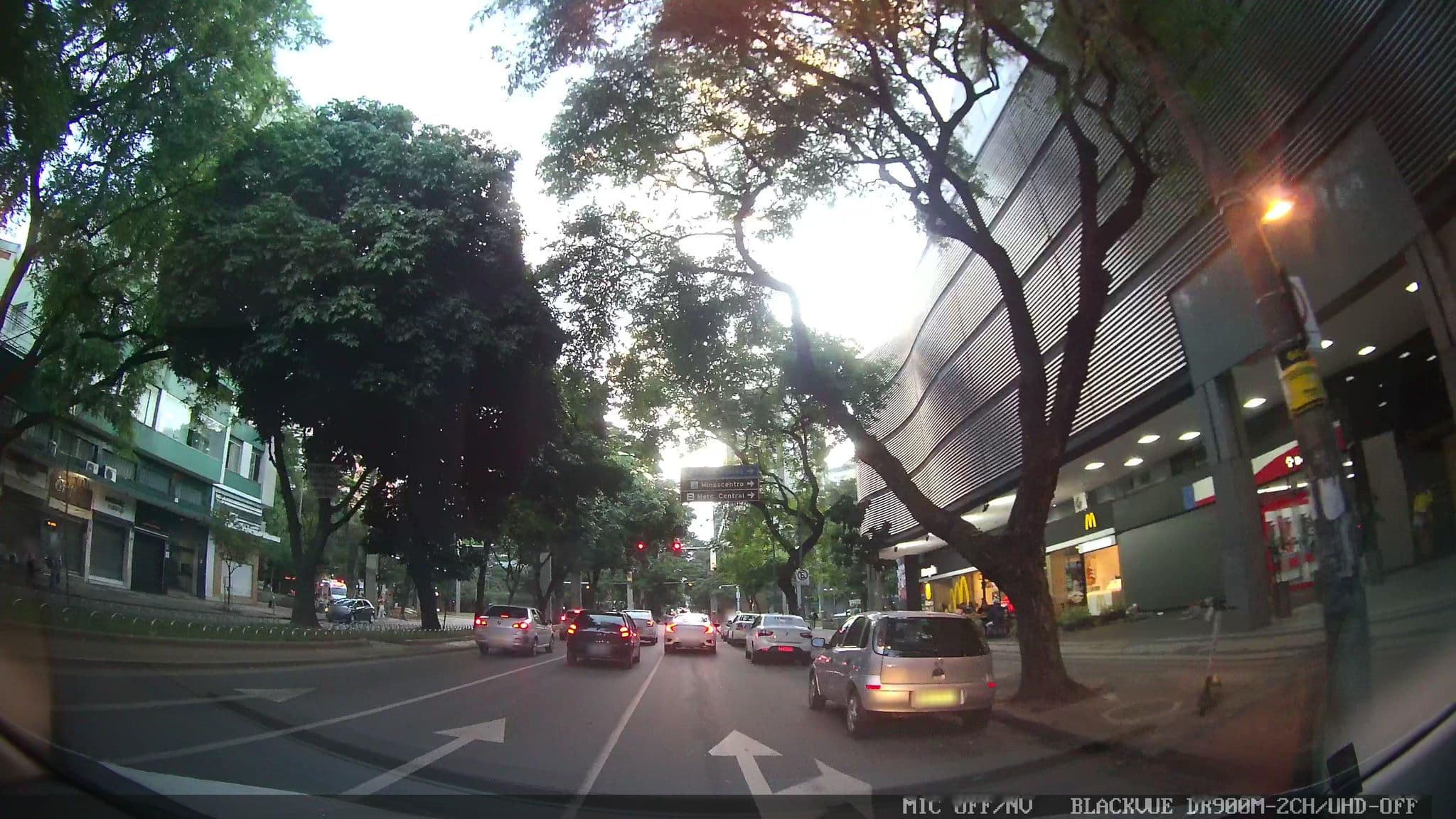Street view near Ecologica Casa Hostel, Belo Horizonte — © marciosampaio (CC BY-SA · Mapillary)