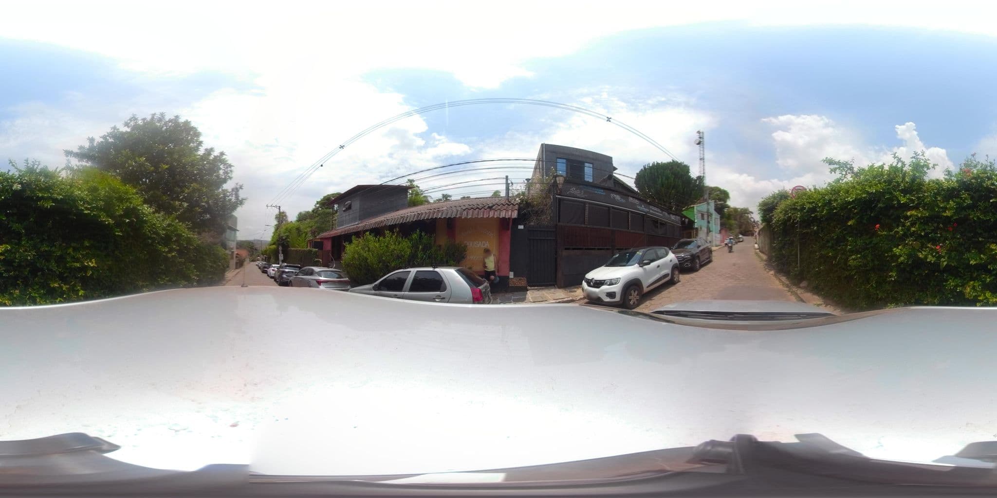 Street view near Pousada Arraial, Nova Lima — © Amplomap360 (CC BY-SA · Mapillary)