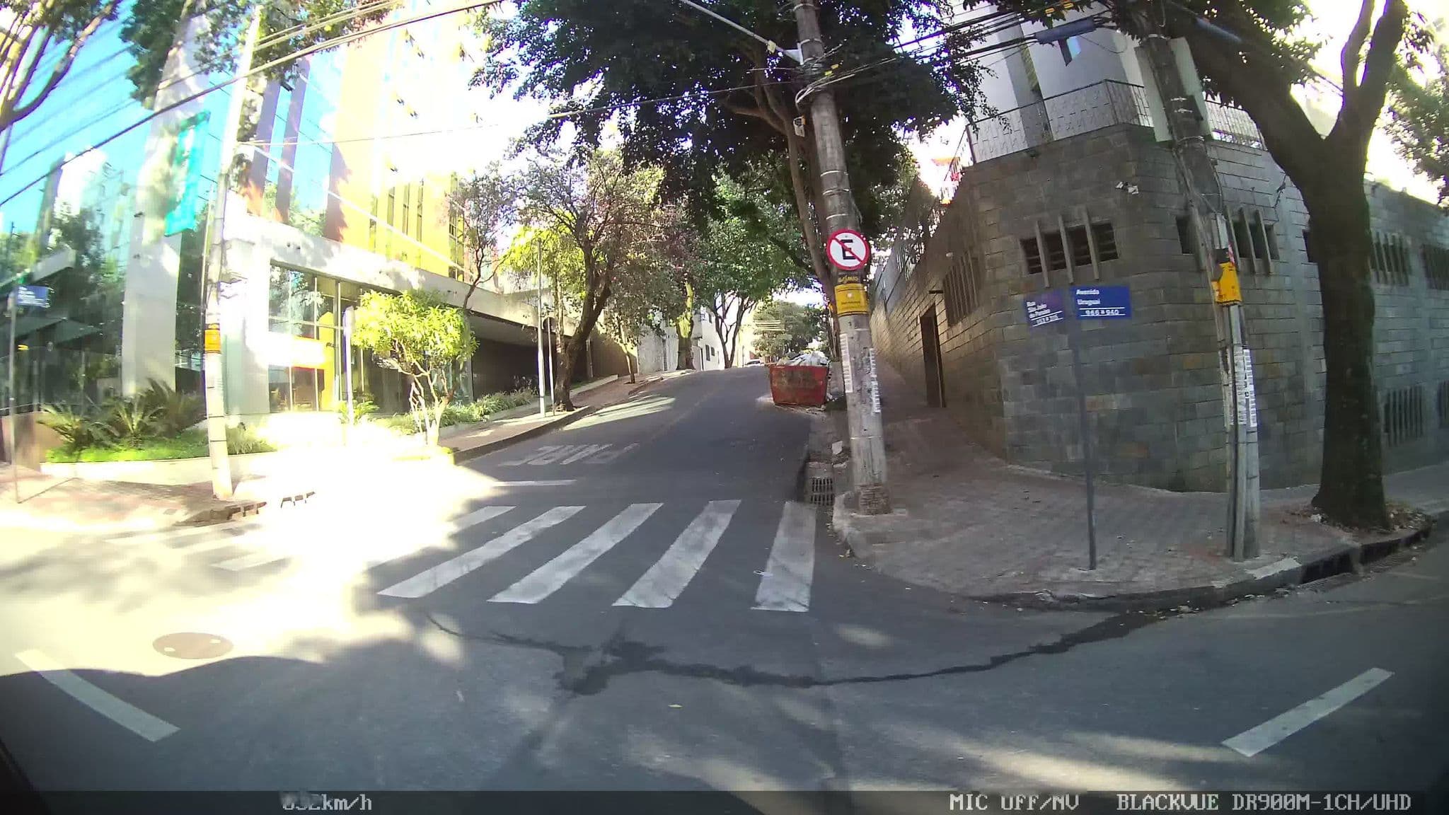 Street view near e.Suítes Sion, Belo Horizonte — © kaart_2 (CC BY-SA · Mapillary)