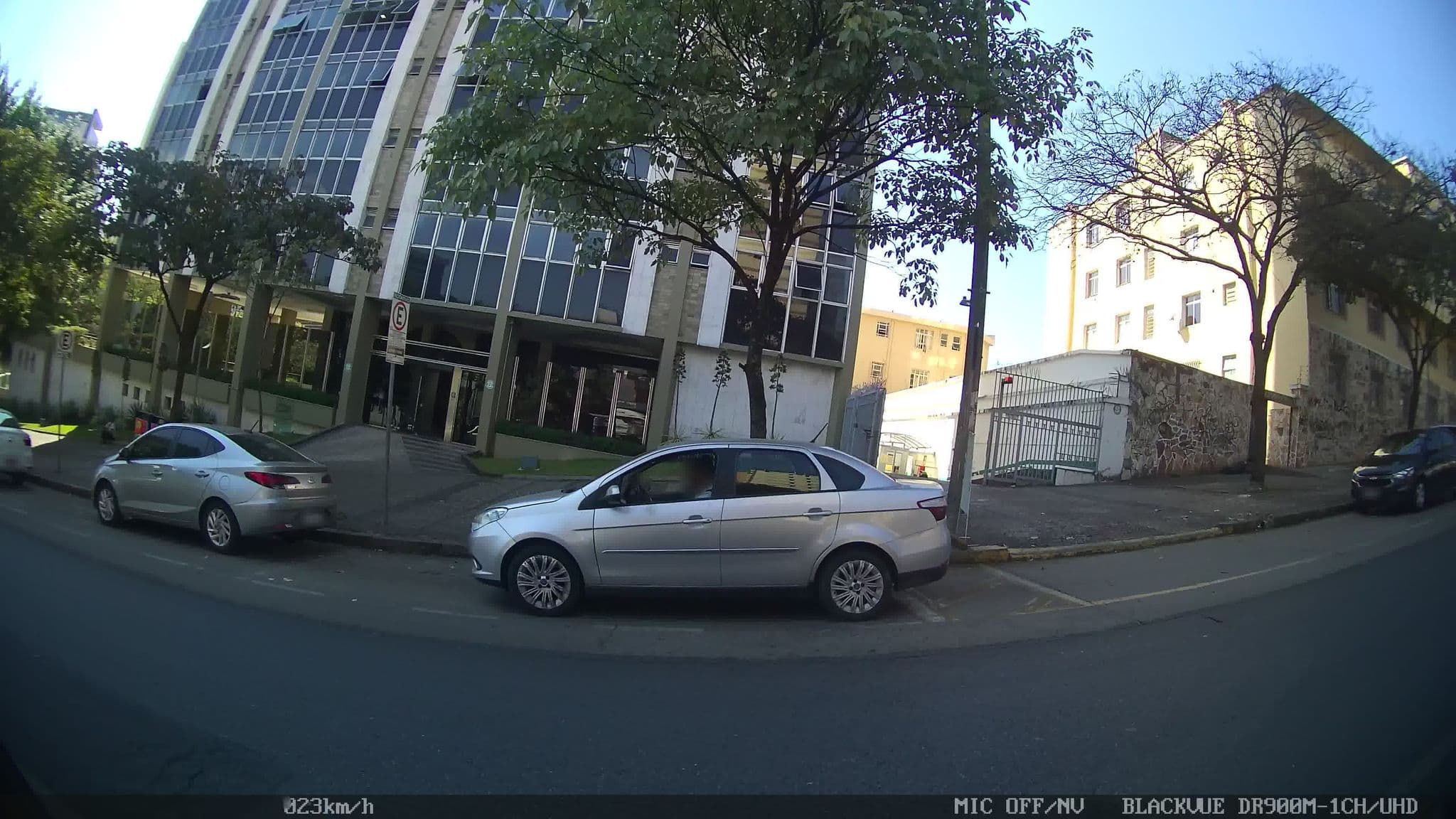 Street view near Hotel Solar do Rosario, Belo Horizonte — © kaart_2 (CC BY-SA · Mapillary)