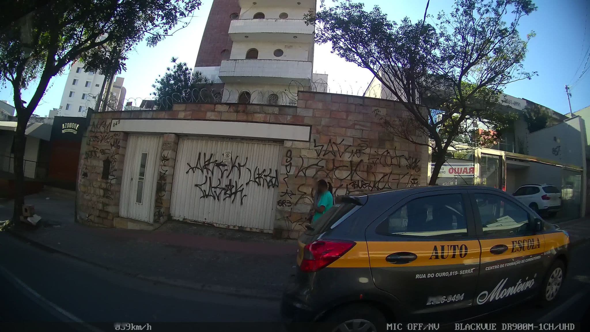 Street view near Hostel Tauia, Belo Horizonte — © kaart_2 (CC BY-SA · Mapillary)