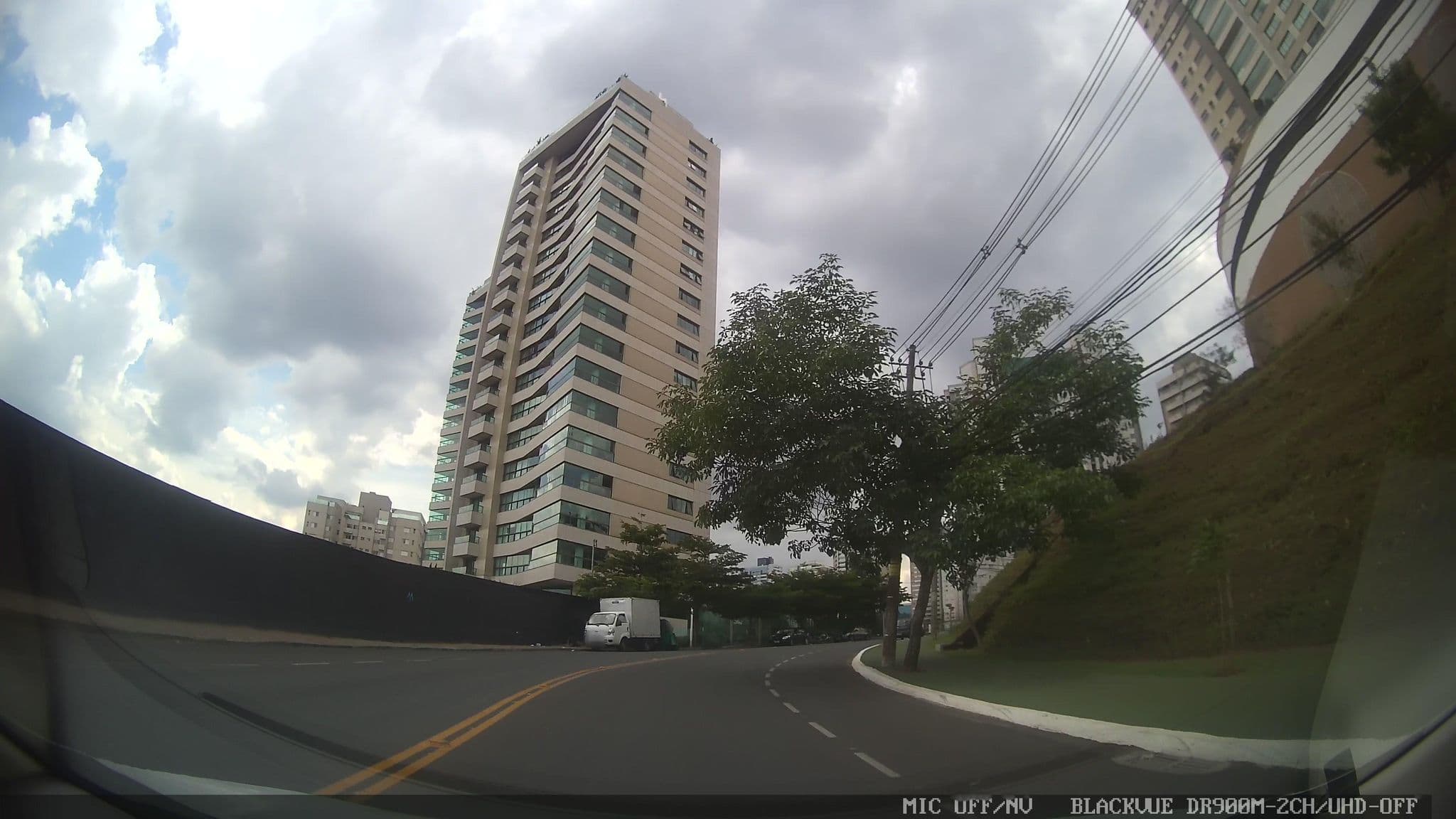 Street view near Pousada Tuareg, Belo Horizonte — © marciosampaio (CC BY-SA · Mapillary)