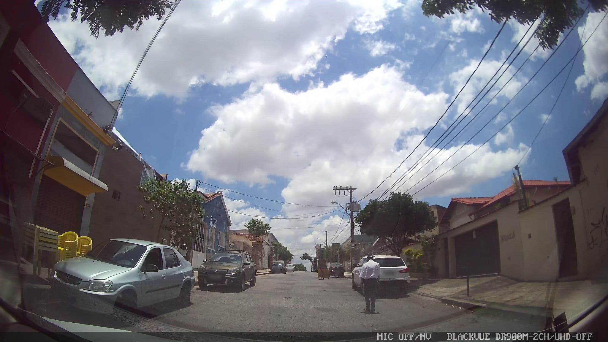 Street view near Allbags Hostel, Belo Horizonte — © marciosampaio (CC BY-SA · Mapillary)