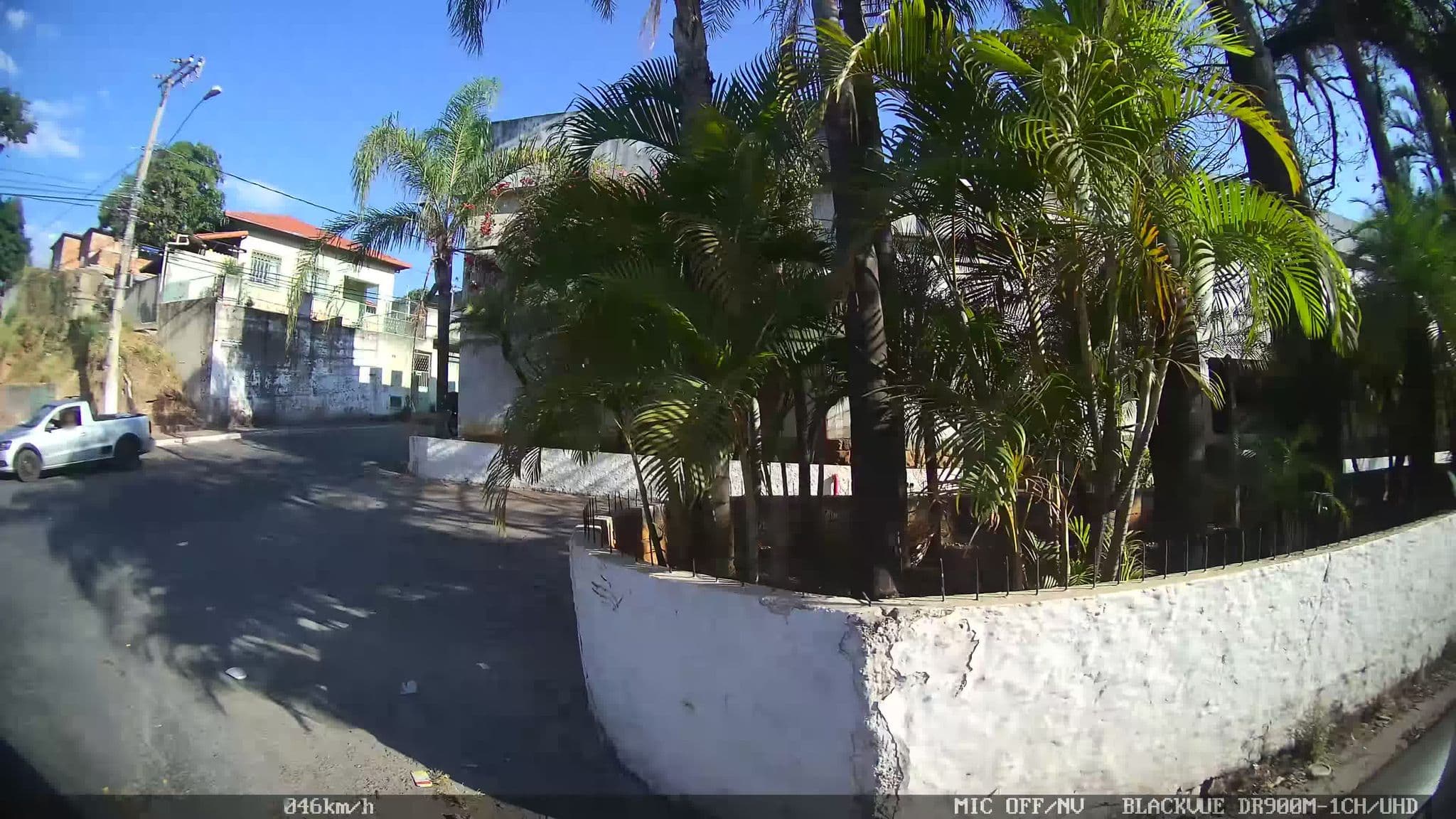 Street view near Motel Cavalo Branco, Belo Horizonte — © kaart_2 (CC BY-SA · Mapillary)
