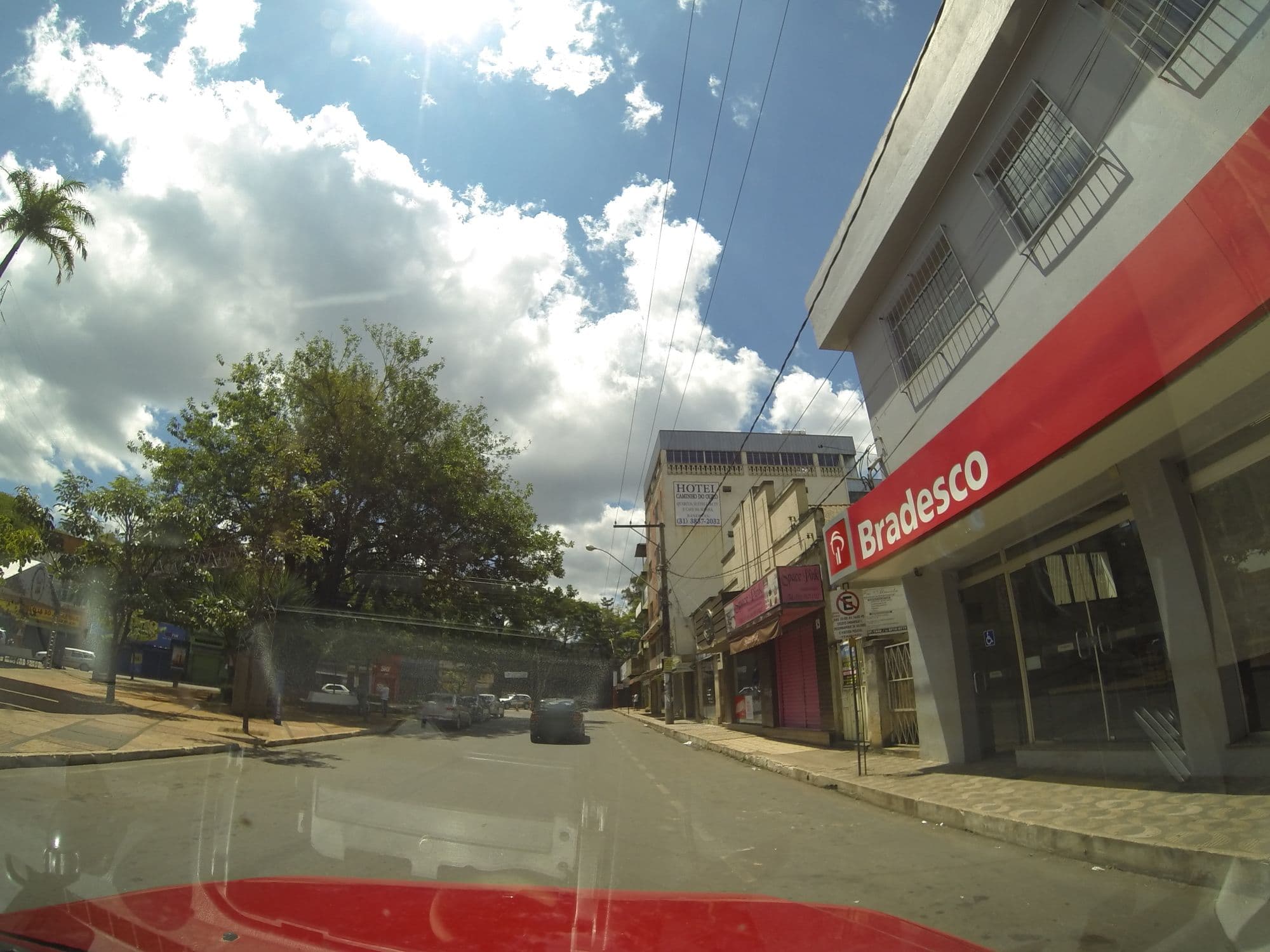 Street view near Hotel Ponto Central, Barão de Cocais — © gweber (CC BY-SA · Mapillary)